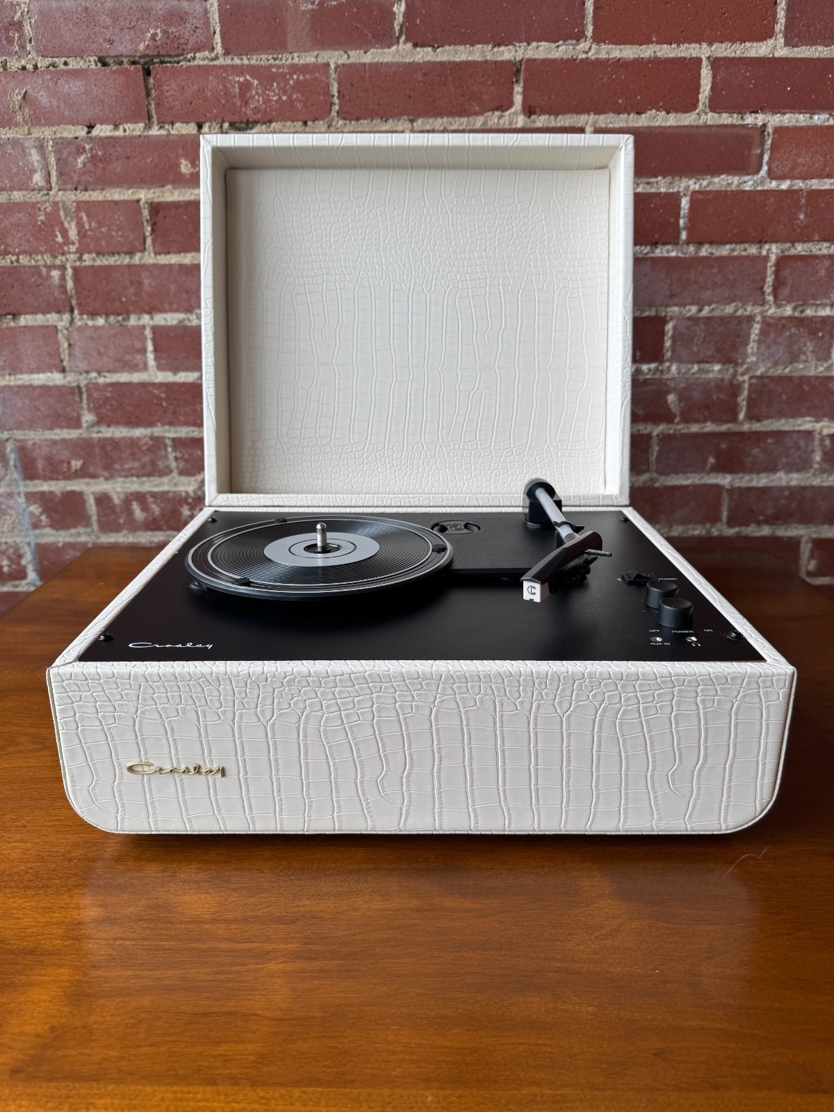 Open Box- Mercury Turntable with Bluetooth In/Out - Cream Croc