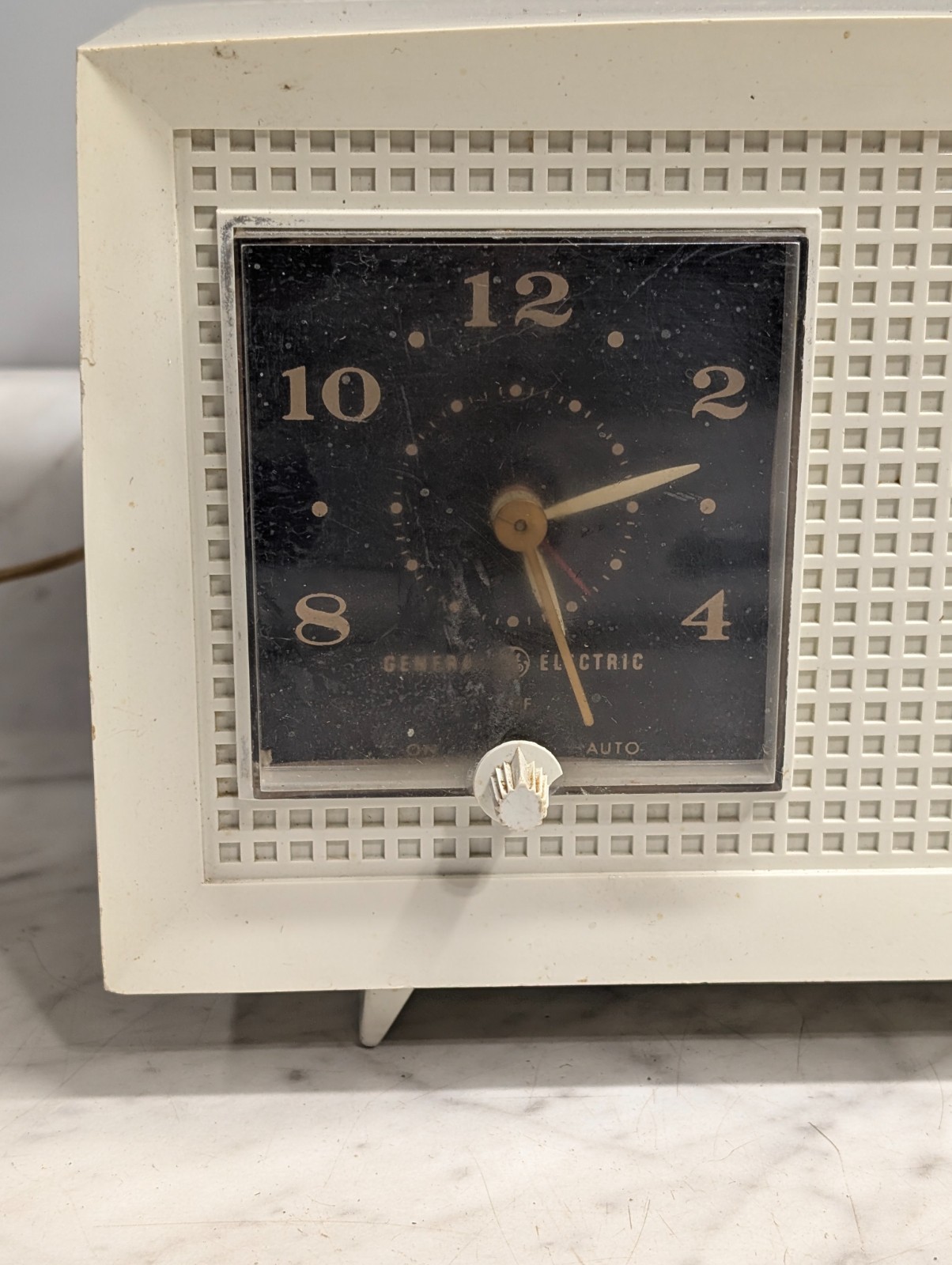 General Electric Model C-402A Tube Radio Clock AM GE Vintage MCM White