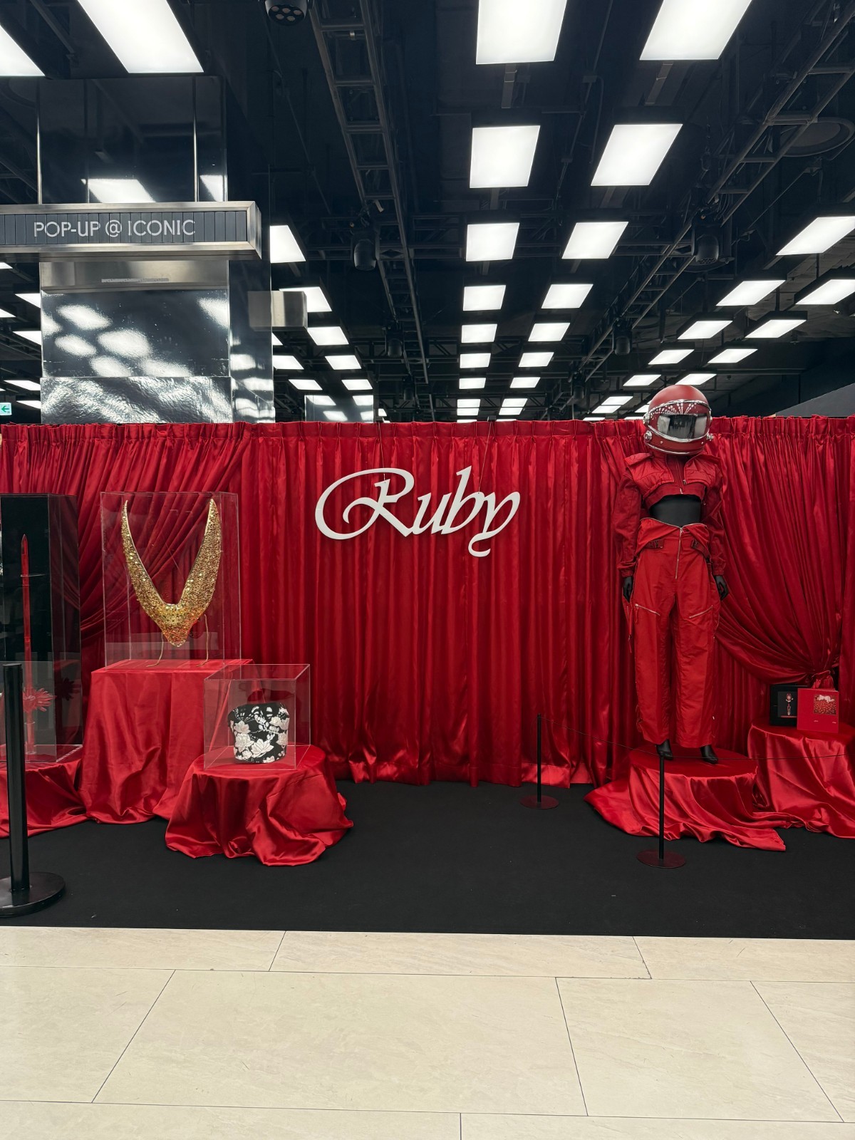 (In stock) JENNIE Ruby 1st Anniversary POP UP [ A YEAR IN RUBY ] OFFICIAL MERCH