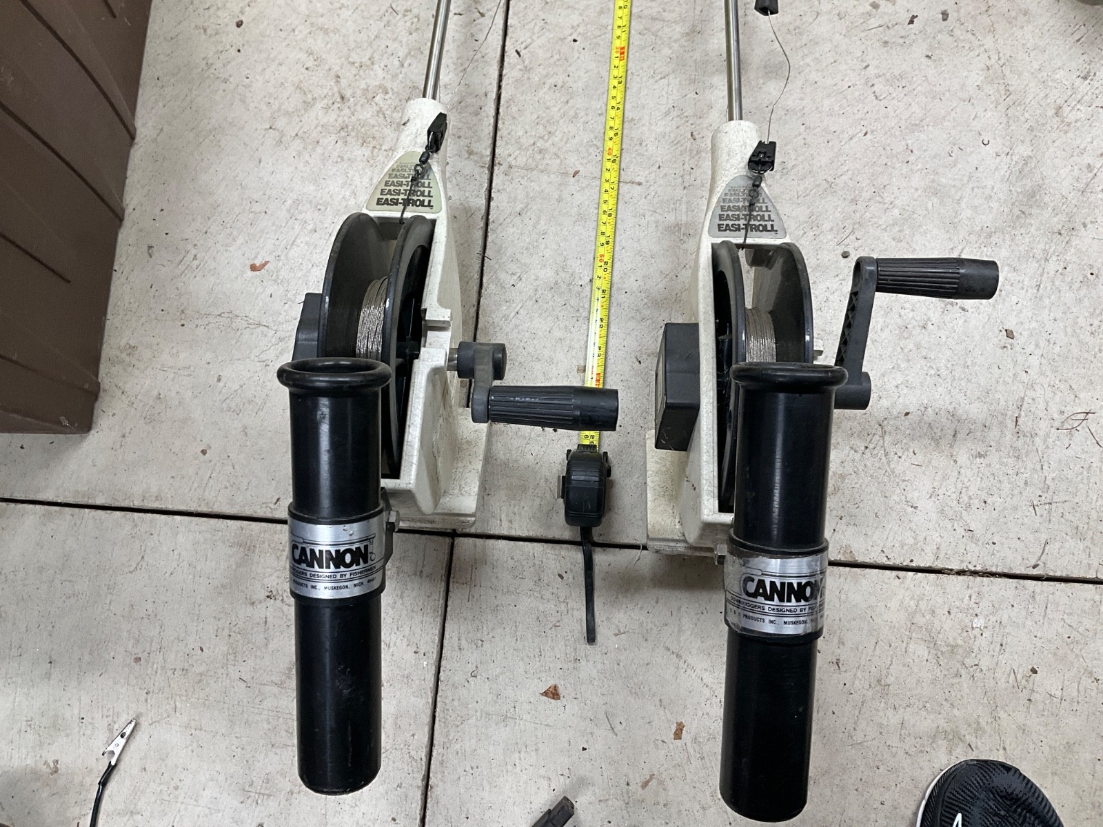 Cannon Easi Troll Manual Downriggers (2) - with rod holders, nice shape
