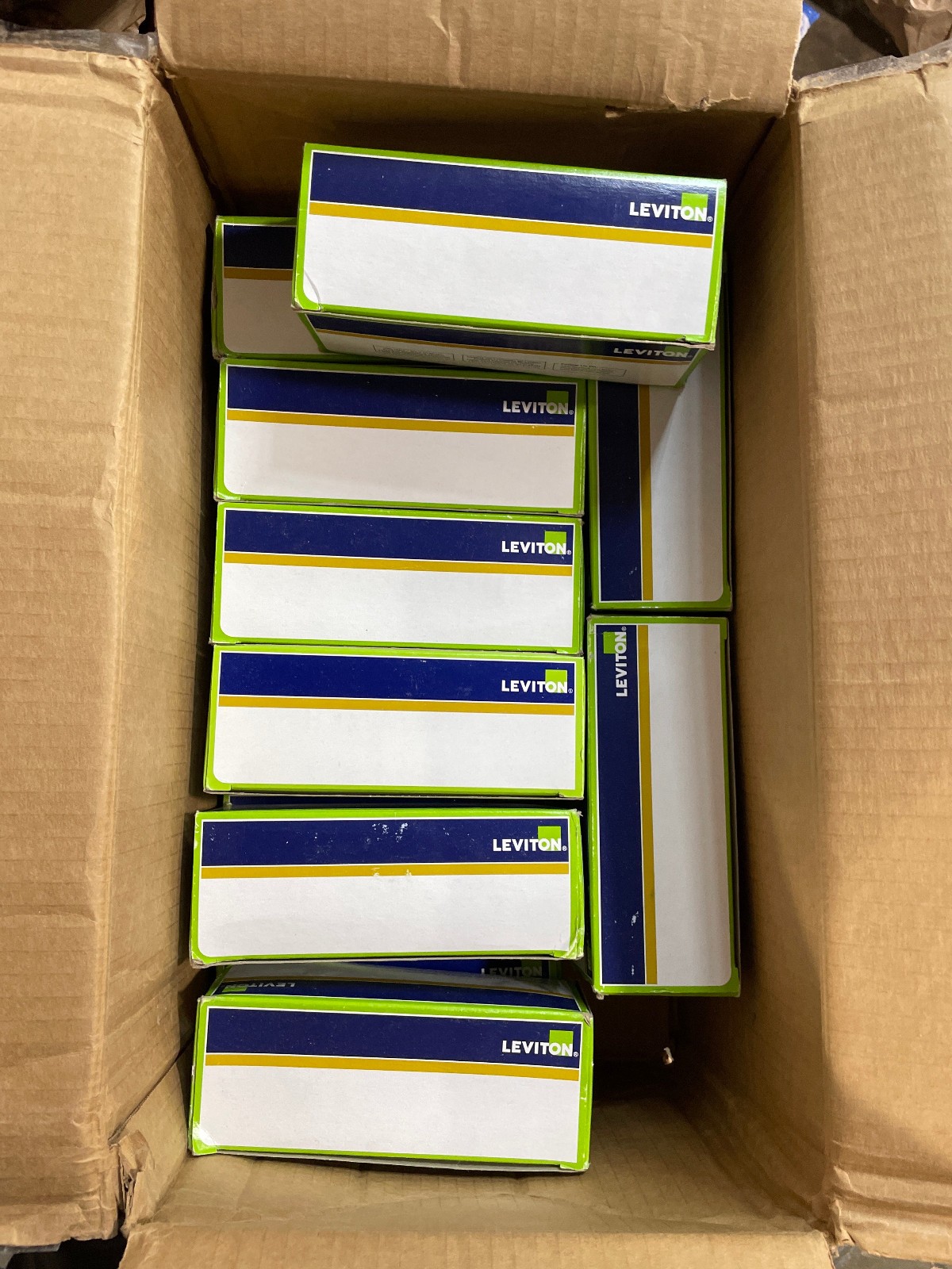 Leviton CS8265C 50A, 250V, Black & White Locking Plug, Industrial Grade - 1pcs