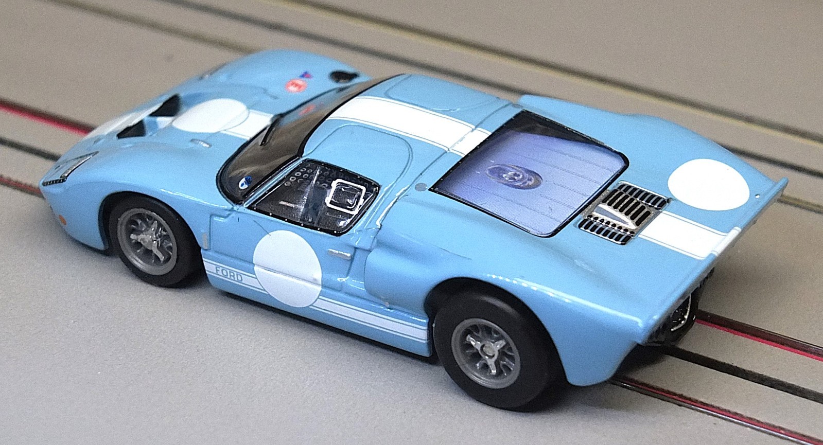 AFX 22130 Ford GT40 Mark II Mega G+ HO - Chassis 1085 Limited Edition 2 EACH