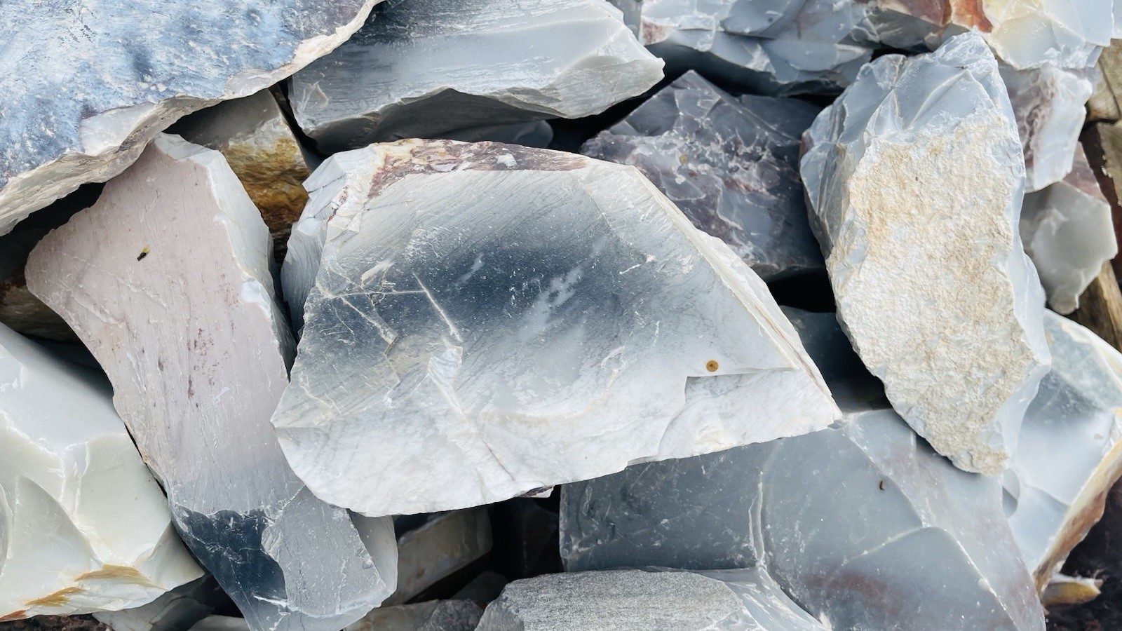 3 lbs Heat Treated Colored Nova Spalls Red, Black, Gray, & Pink Flint knapping