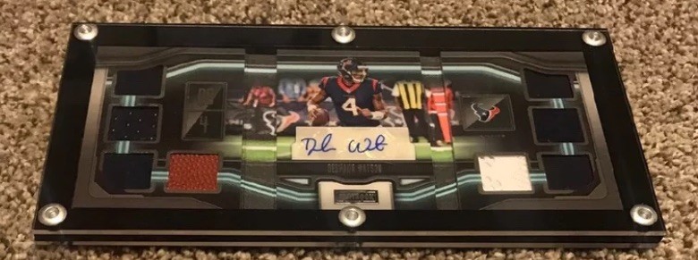 Tri-Fold Vault / Nexus Playbook Panini NT Football / Hockey Booklet Display Case