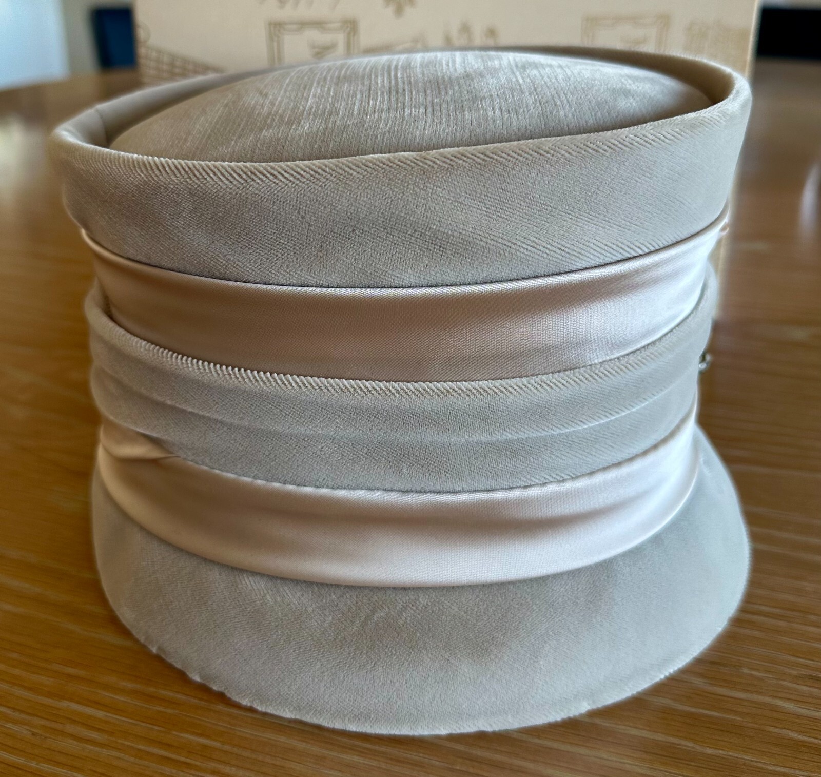 Vtg PILLBOX Hat w/ Original MACY'S Hat Box Beige Velour Tissue Sales Receipt 6"