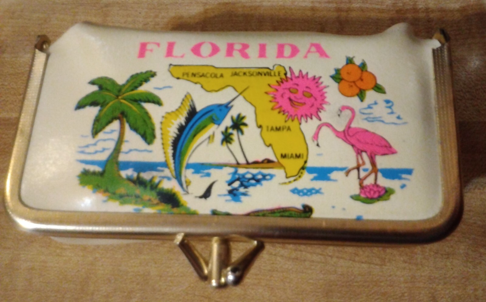 Vtg FLORIDA Souvenir Travel Manicure Sewing Kit Cigarette Makeup Lipstick Holder