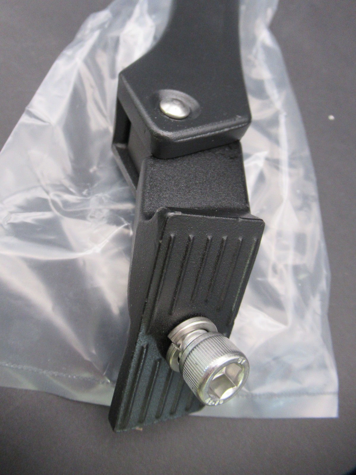 Massload E-bike Heavy-Duty 24″-29″ Adjustable Center Kickstand CARBON FIBER *NEW