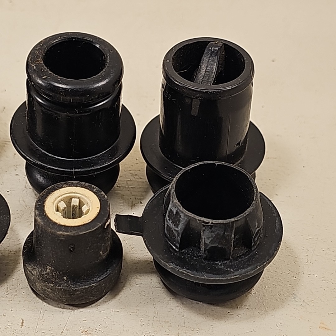 OEM LOT OF 29 NOS & USED MIXED CIGARETTE LIGHTERS & PLUGS MIXED FORD NISSAN GM