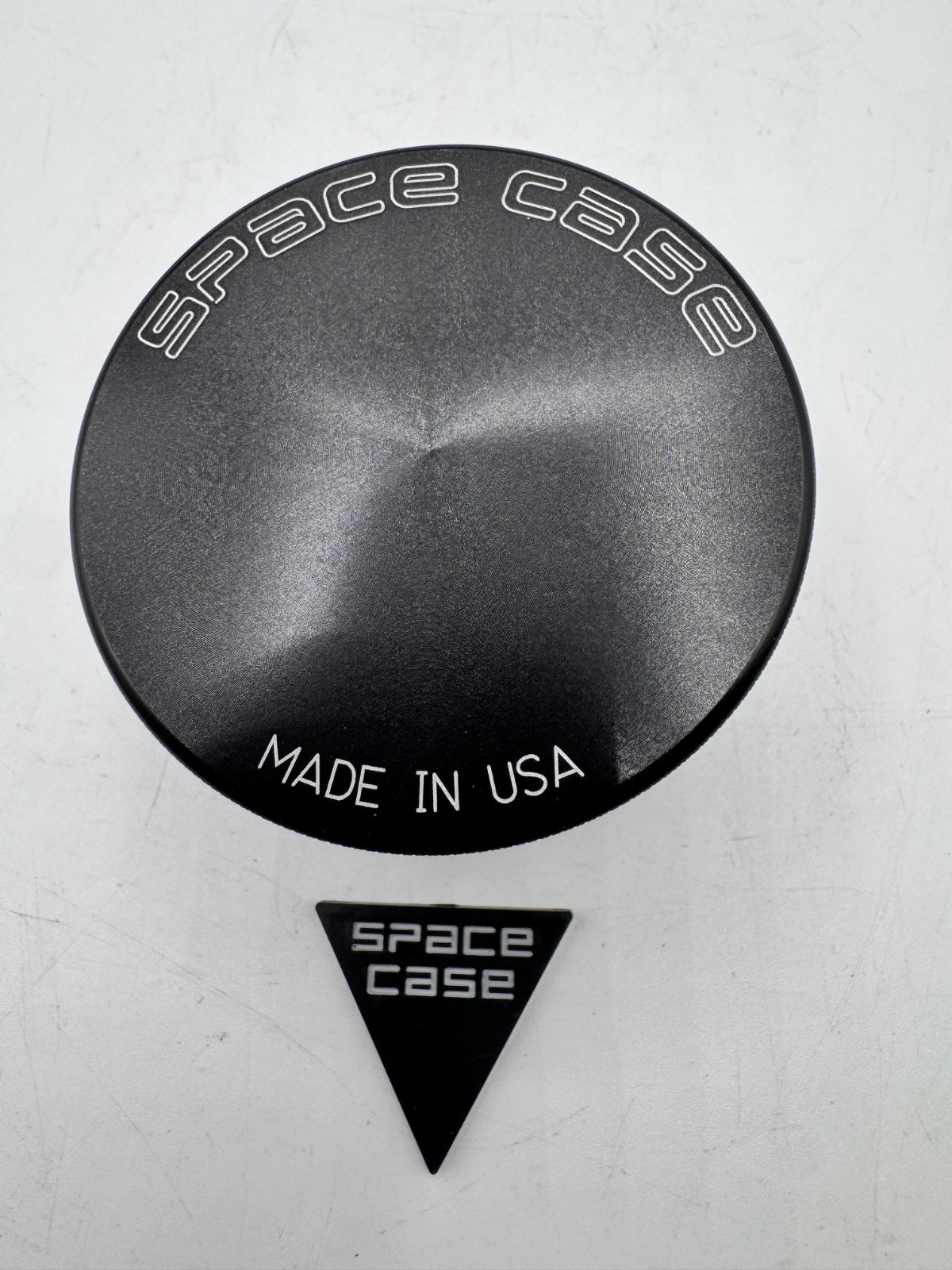 Space Case Magnetic Herb Grinder - Matte Black Aluminum - 4 pc Medium