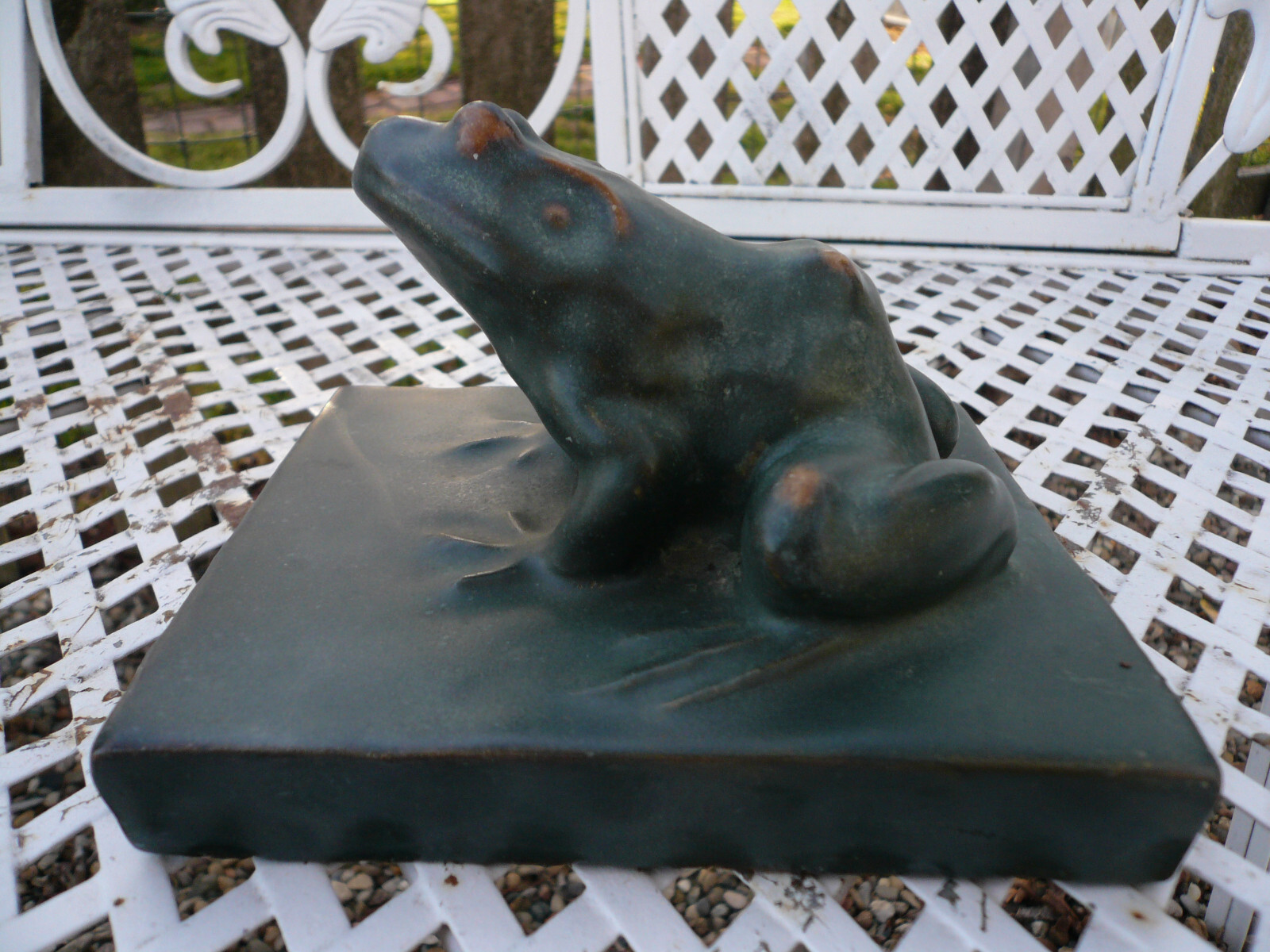 ANTIQUE TERRA COTTA GARDEN FROG FOUNTAIN TOPPER OLD POTTERY