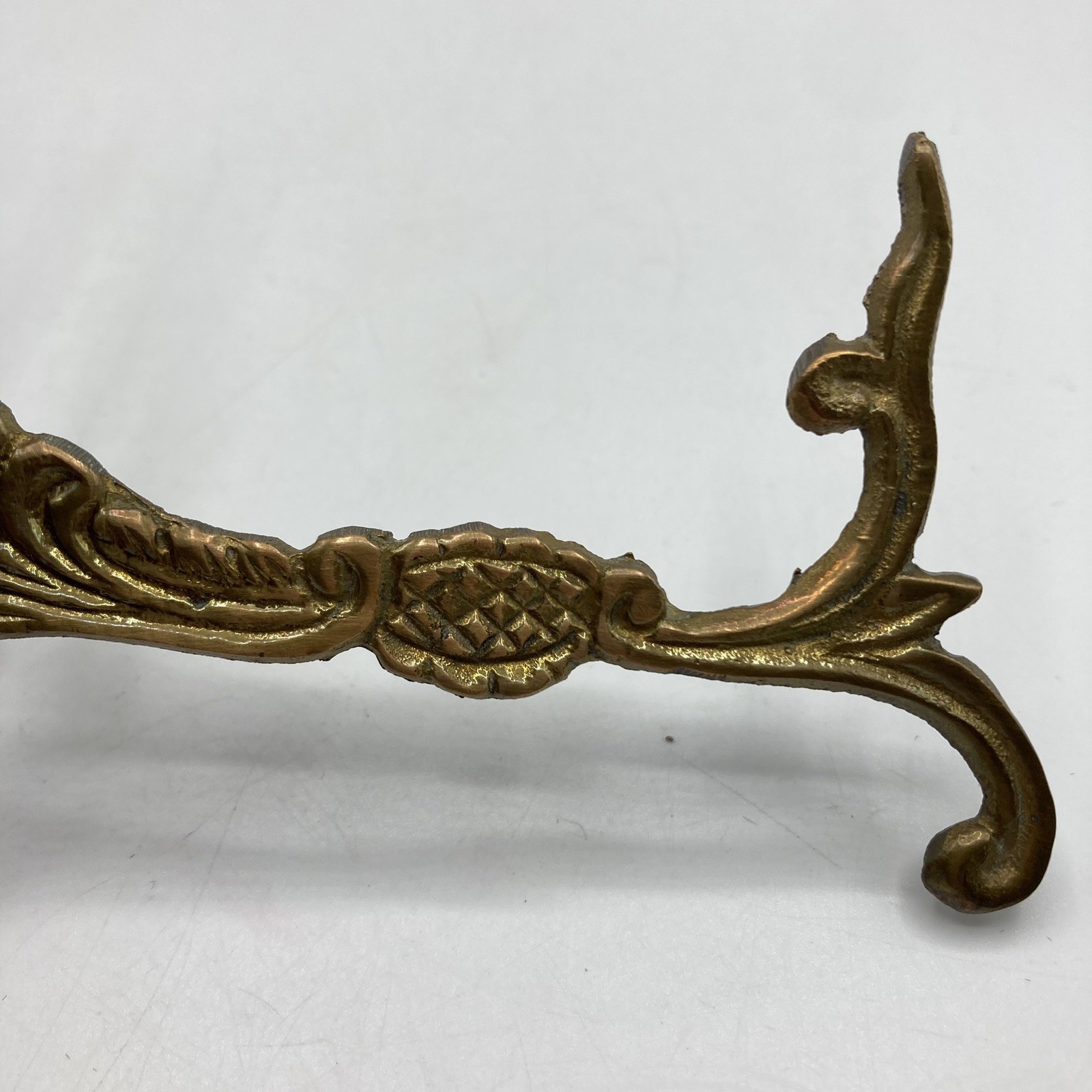 Vtg Ornate Brass Folding Tabletop Easel Photo Display Plate Holder Stand 6” H