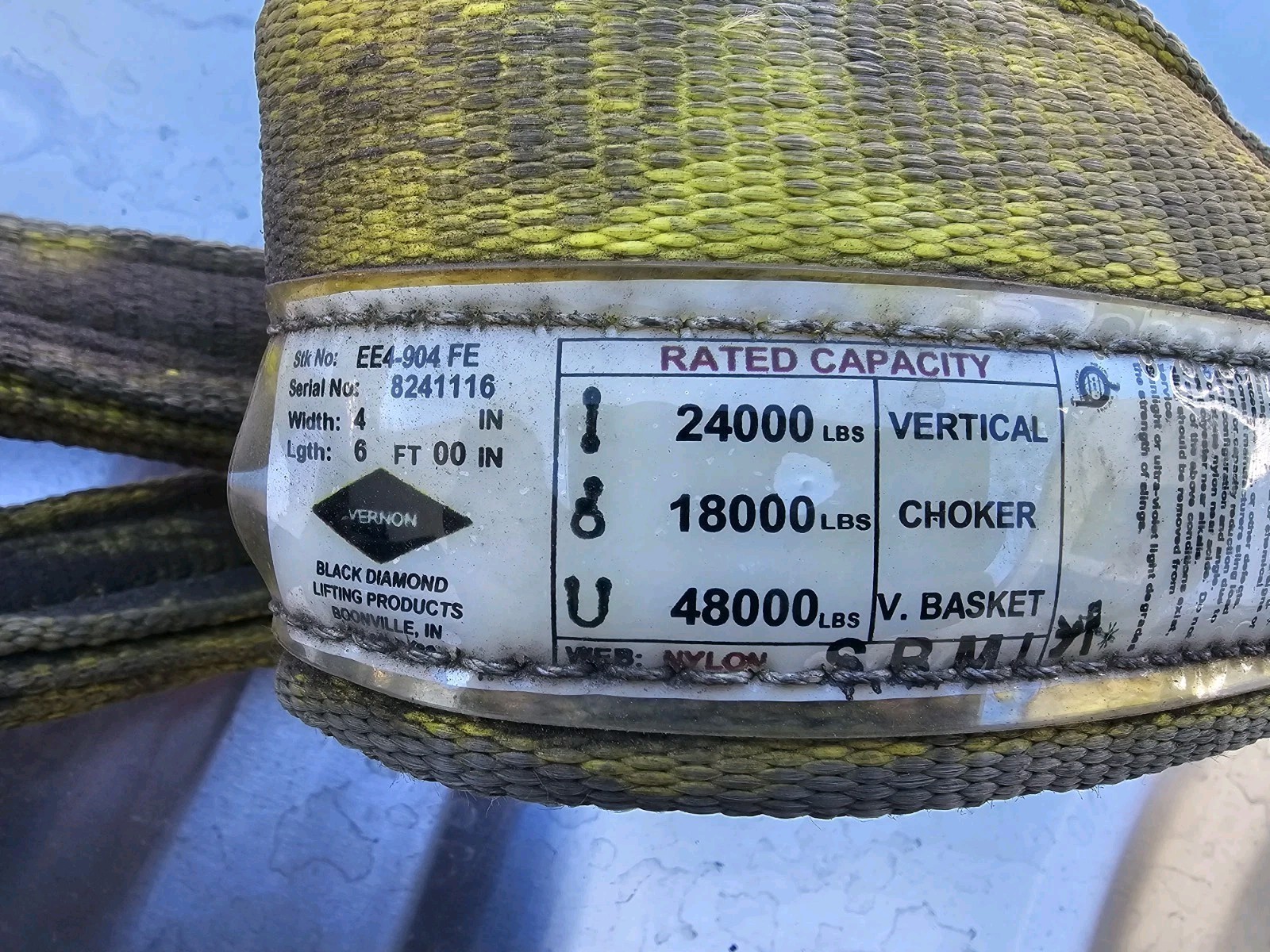 VERNON BLACK DIAMOND LIFTING PRODUCTS 4" X 6' NYLON SLING USA CHOKER STRAP