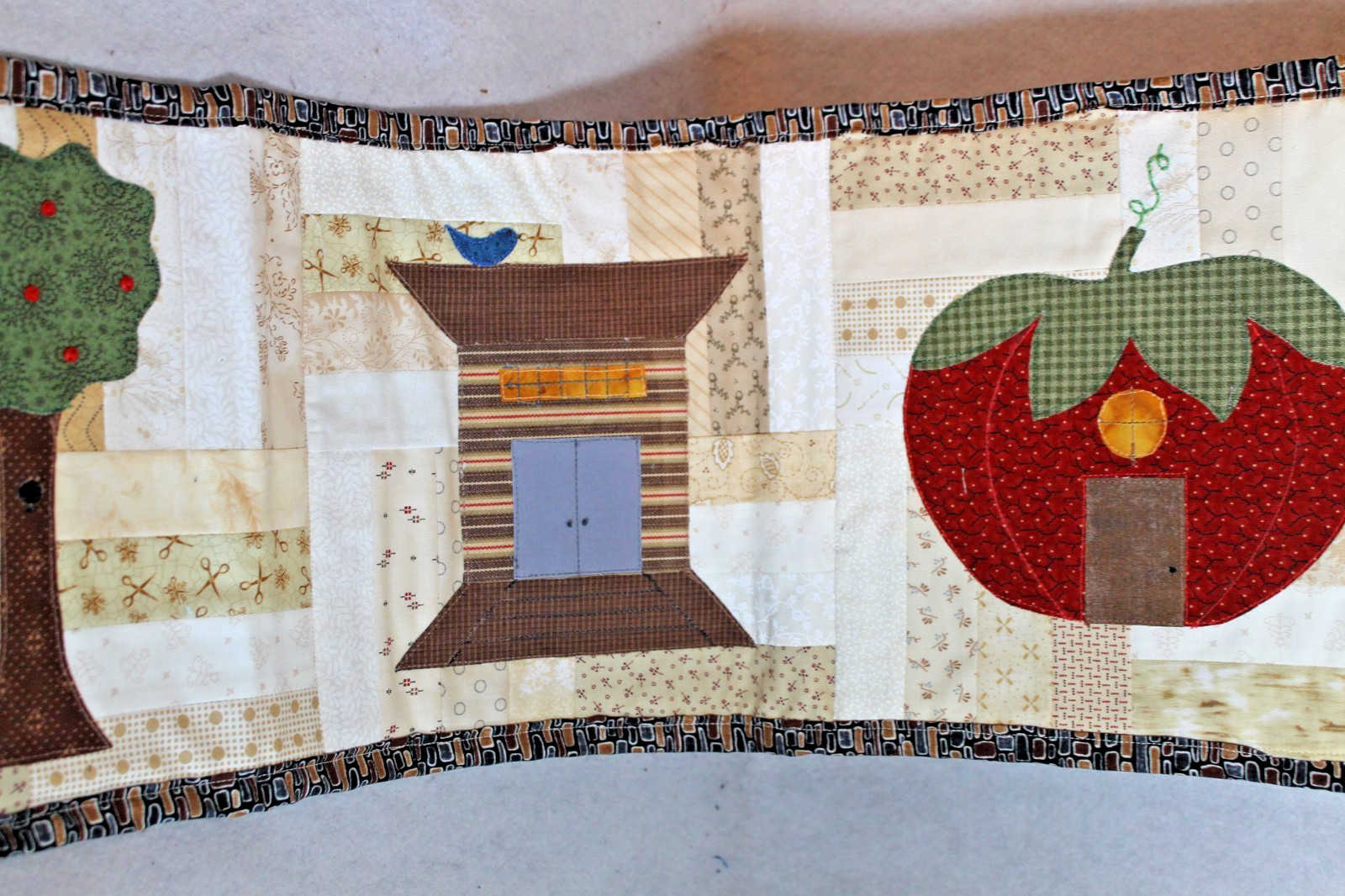 Sewing Table Runner Handmade Quilted Americana Thimble Spool Pincushion