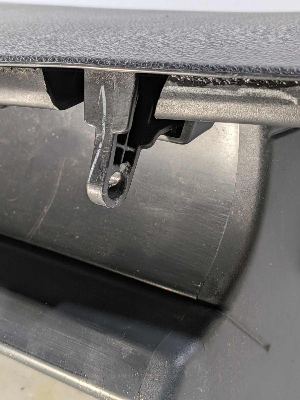 BB53-78060T10-AB/C 11-19 Ford Explorer Glove Box Door Black Silver Trim OEM