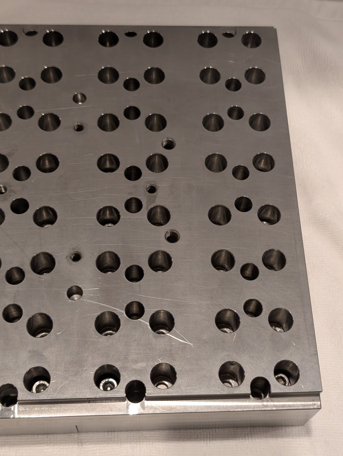 System 3R C370040 1709 And 4ea C360100 1712 Pallets