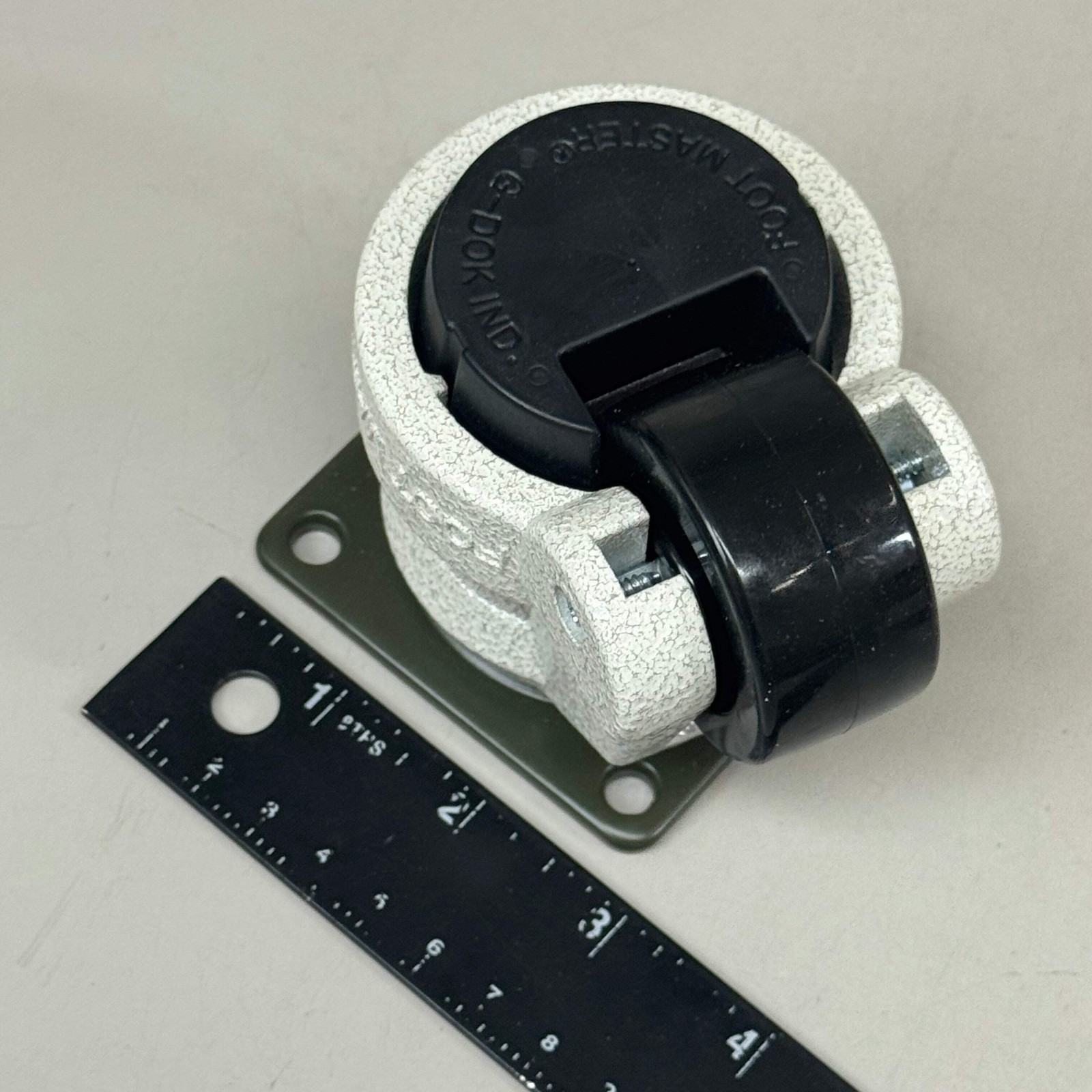 FOOT MASTER (4 Wheels) Plate Caster Mounting Swivel Wheel Set 3 1/4" Mounting HT