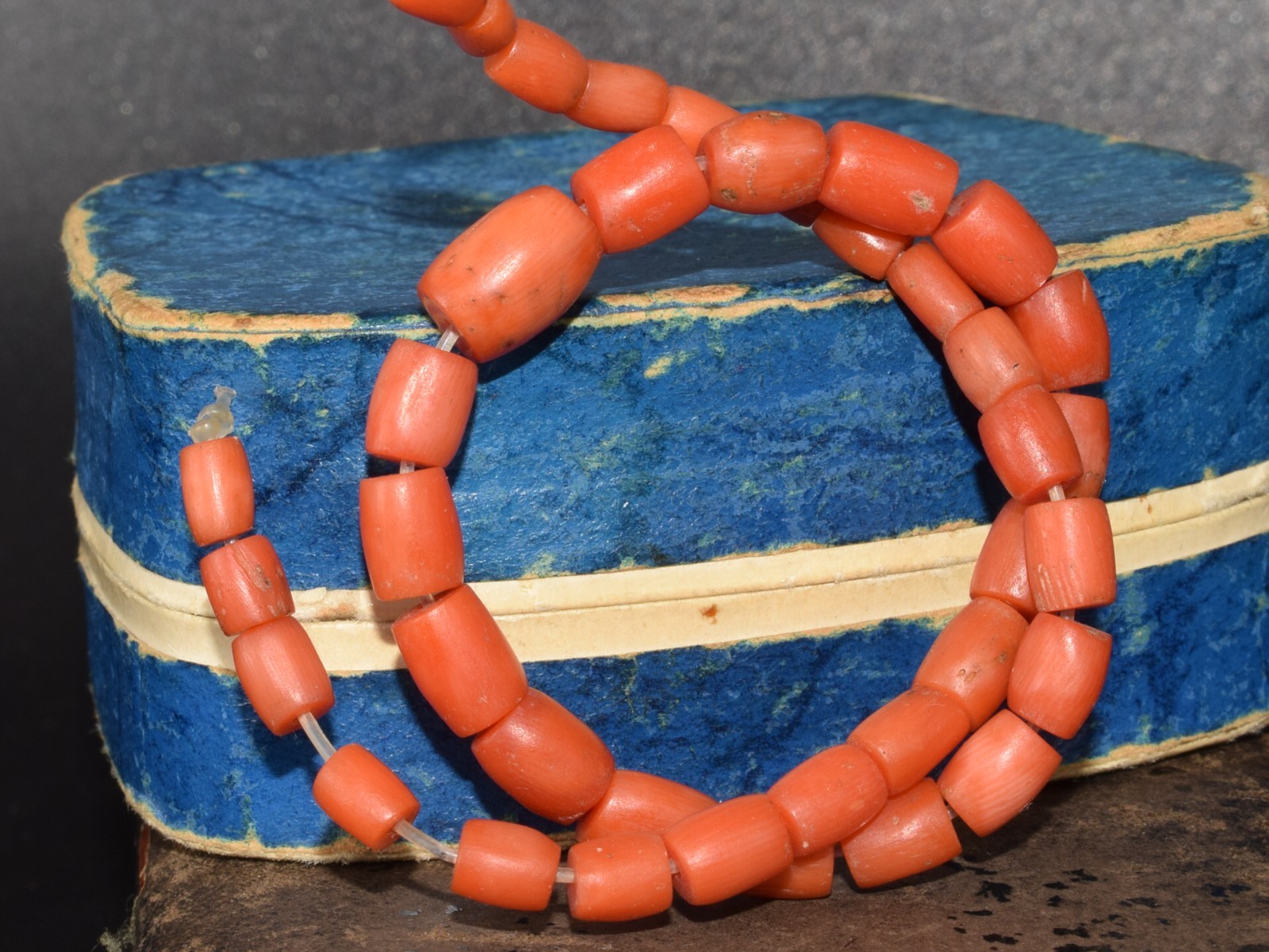 UNDYED Antique BEAD CORAL salmon VTG Mediterranean TIBETAN Japan Mala dZi Chung