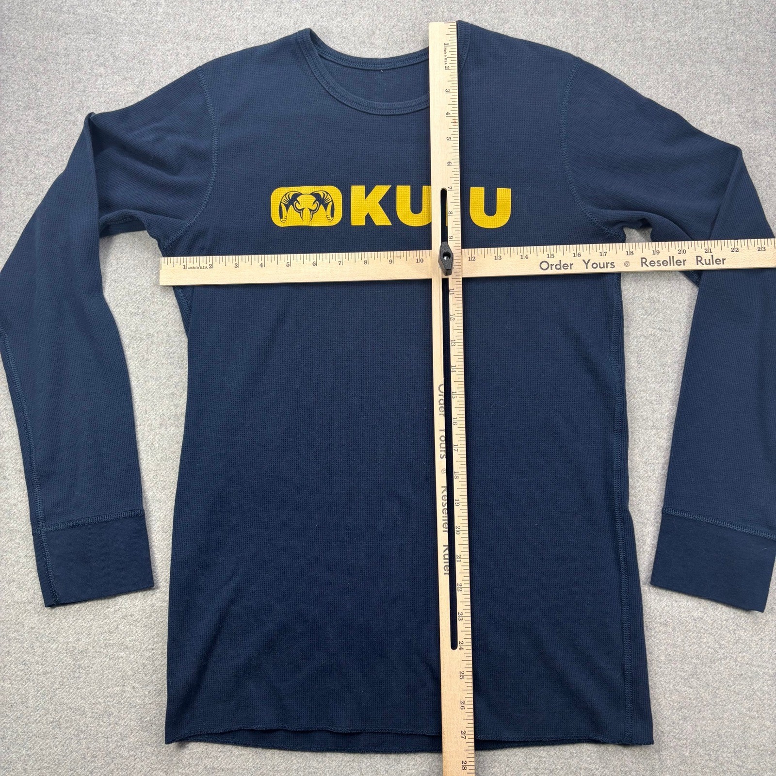 Kuiu Thermal Waffle Knit Base Layer Crewneck Shirt Mens Small Blue Logo Spellout