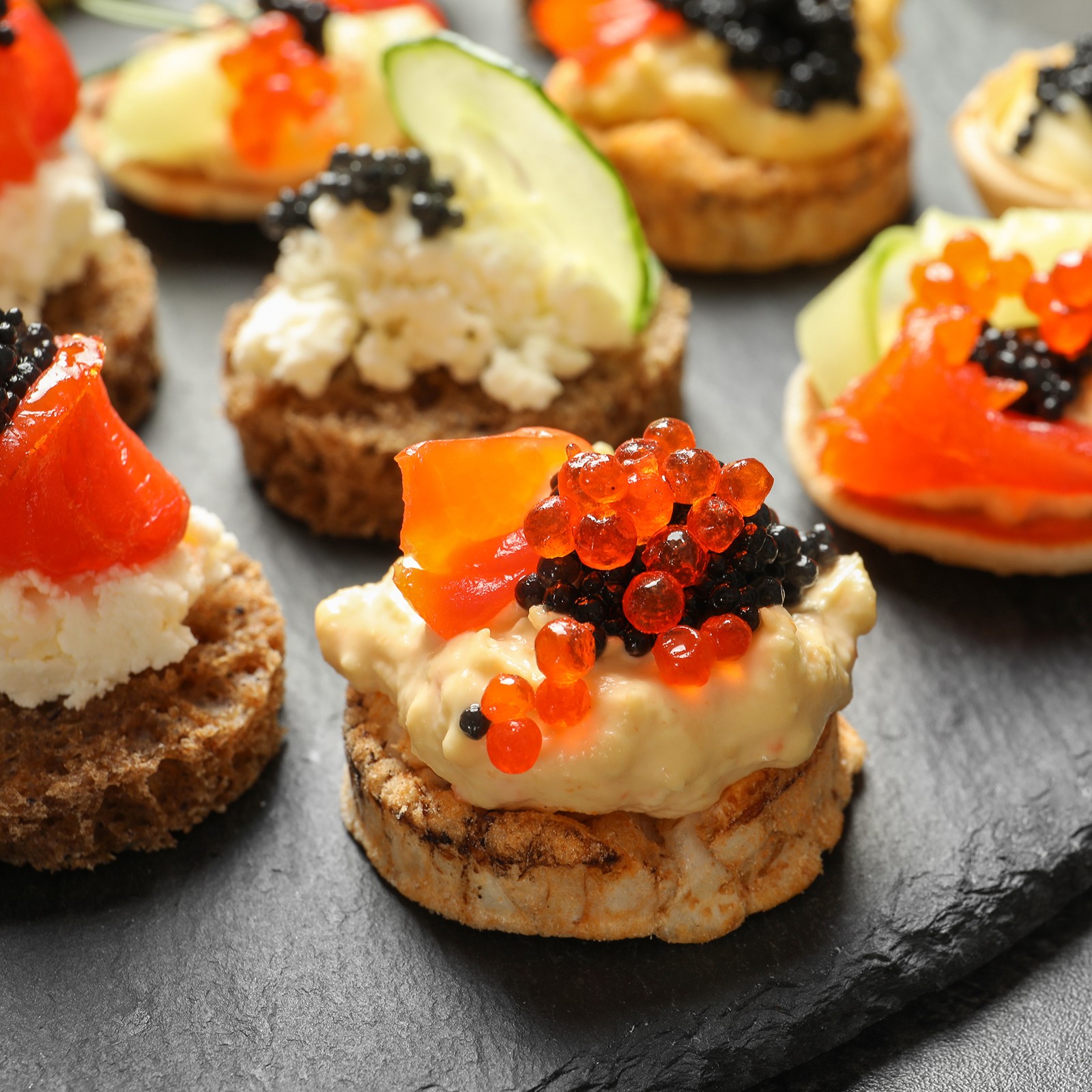 2Pcs Stainless Steel Fruit Forks 5.12" Salad Fruit Tasting Forks for Birthday