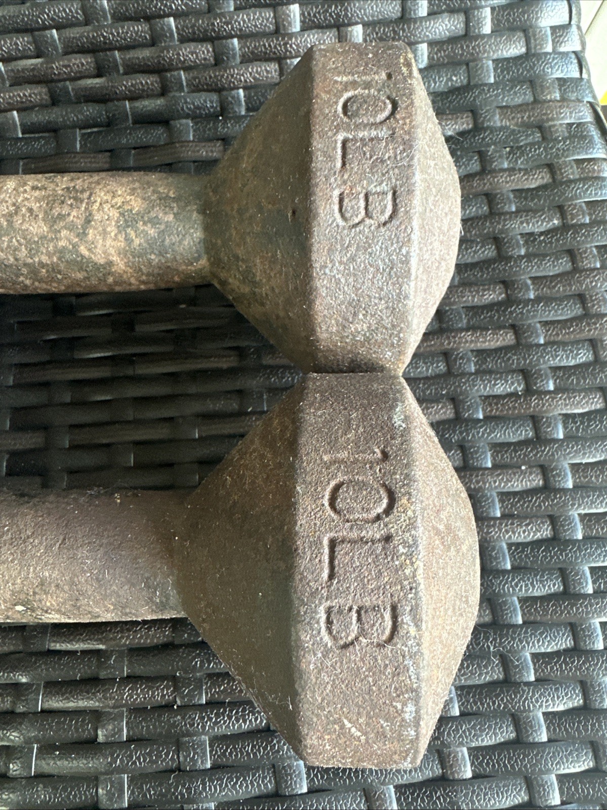 Vintage Pair of 10lb Dumbbells Rare Globe Bun 20lb Total Made In Taiwan