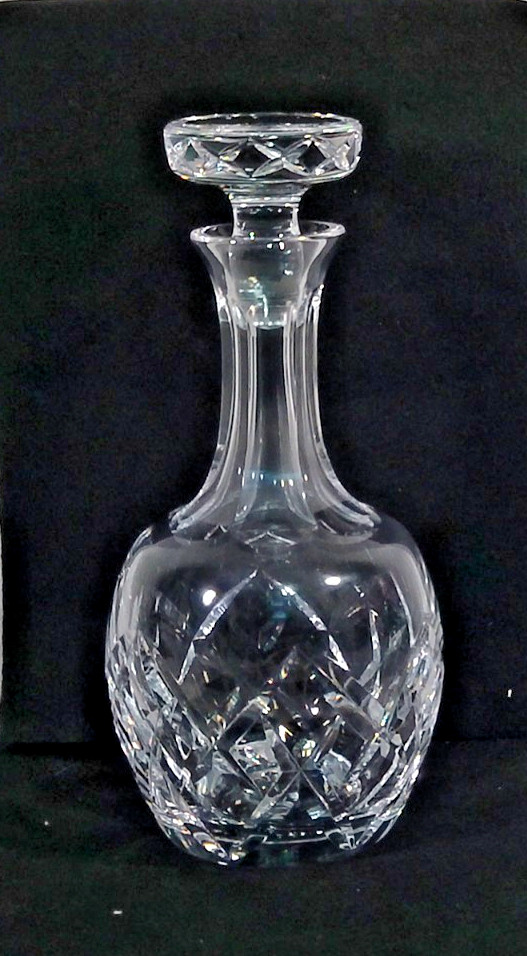 Vintage Heavy Beautiful Crystal Glass Diamond Cut 10.5" Decanter Collectible