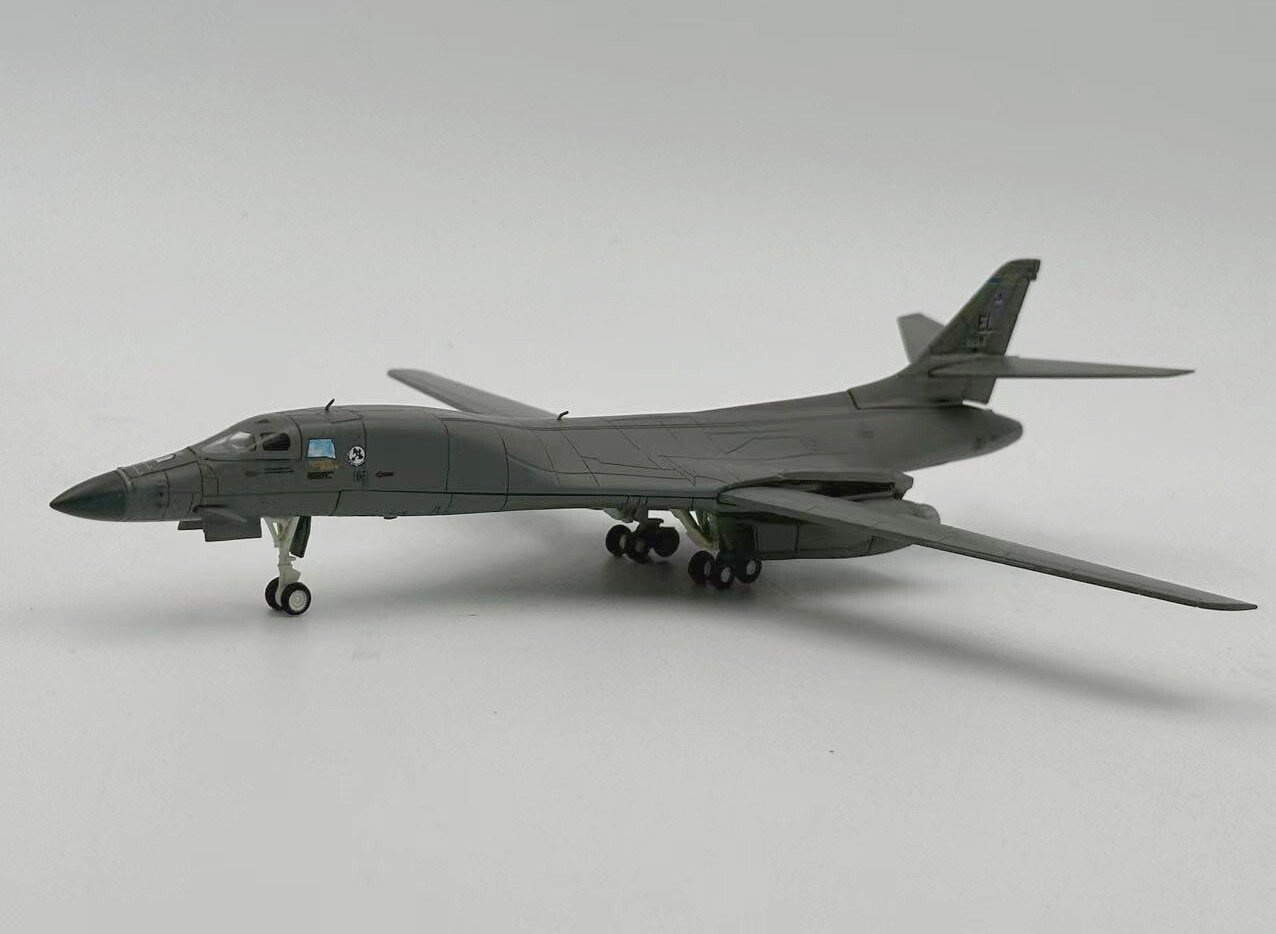 Wltk USAF EL28BW Rockwell B-1B Lancer Bomber 1/200 Diecast Aircraft Jet Model