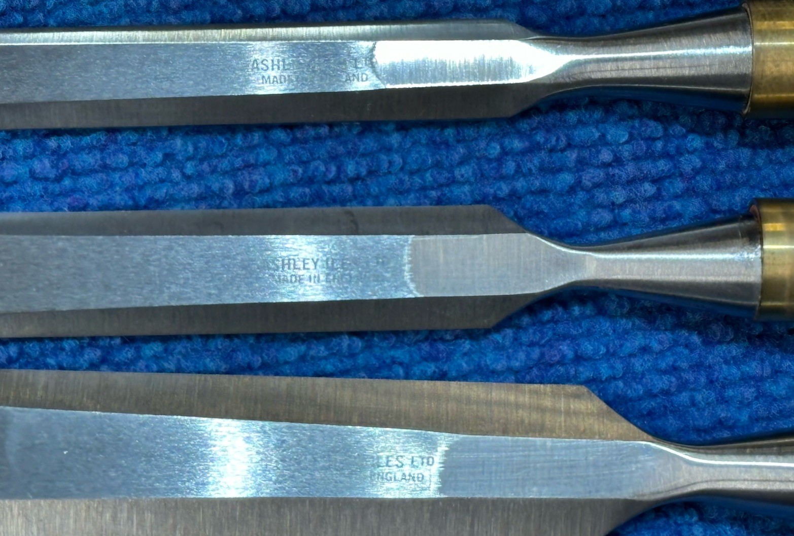 Ashley Isles Dovetail Chisel Set of 6 with Beech London Handles