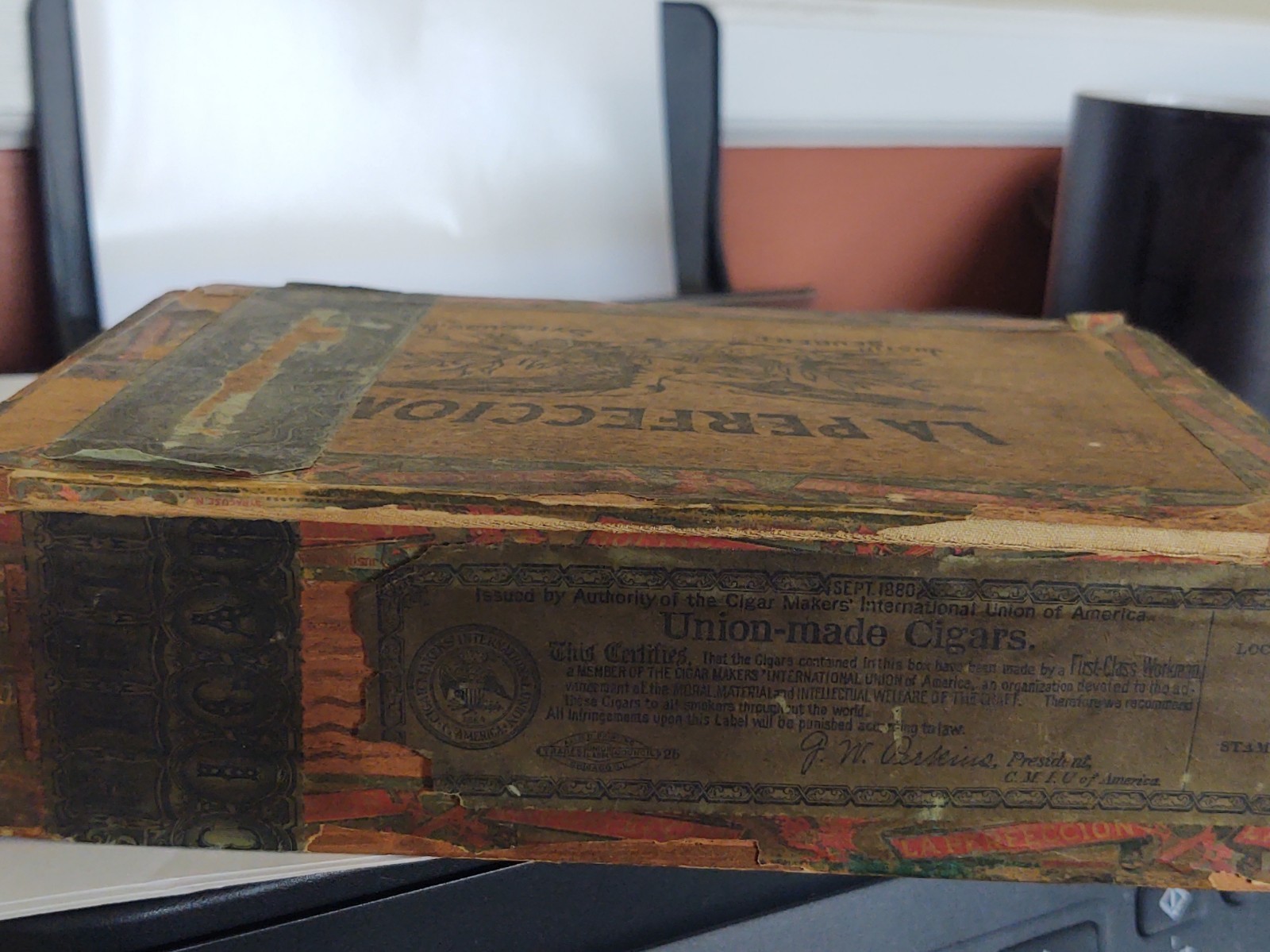 Antique Wood Cigar Box Justin Seubert , American Eagle , Retail label Towanda