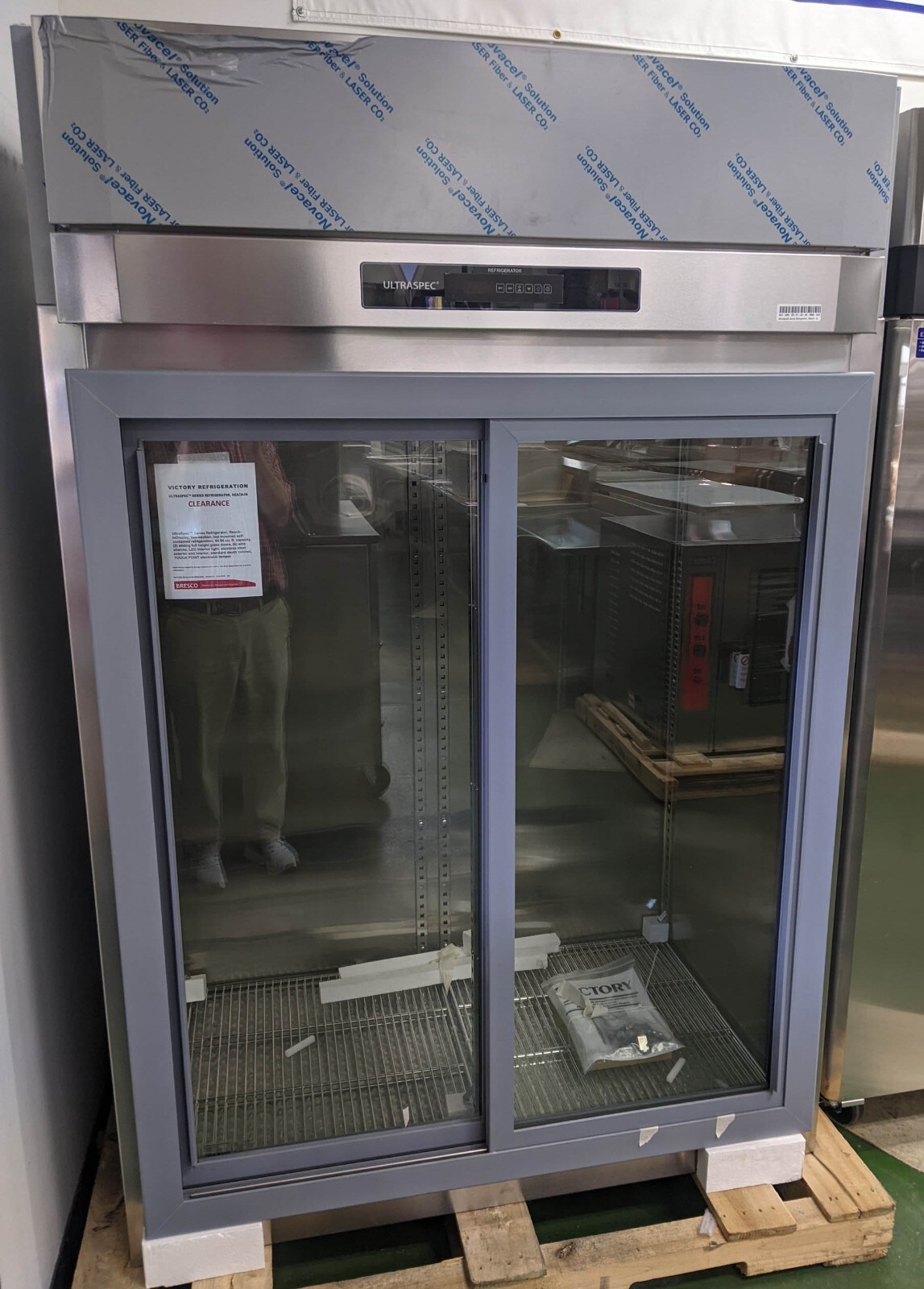 Victory DRS-2D-S1-LD-HC UltraSpec™ Series Refrigerator, Reach-In Display