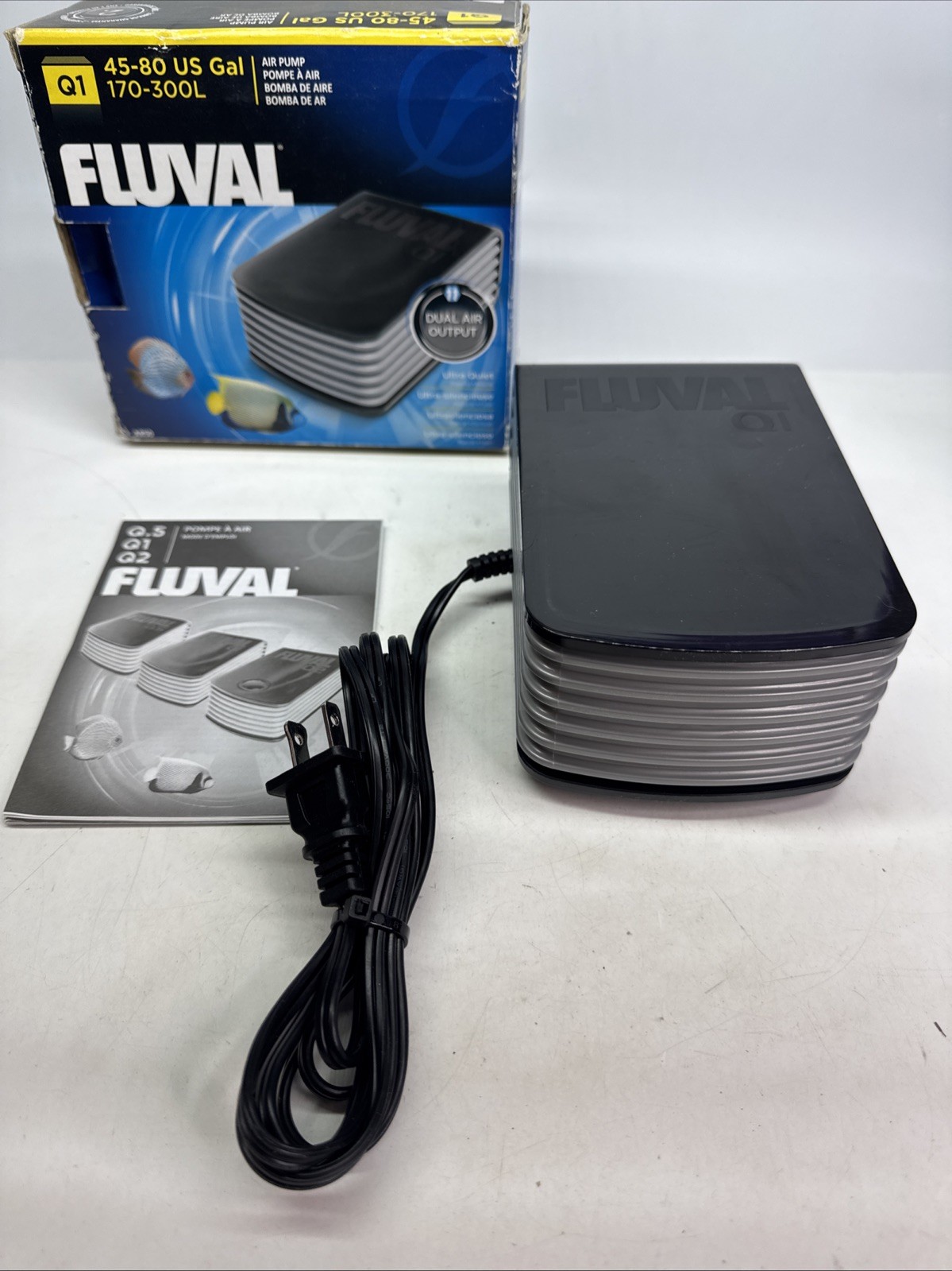 Hagen Fluval Q2 50-160 US Gal Adjustable Flow Control Air Pump - Working