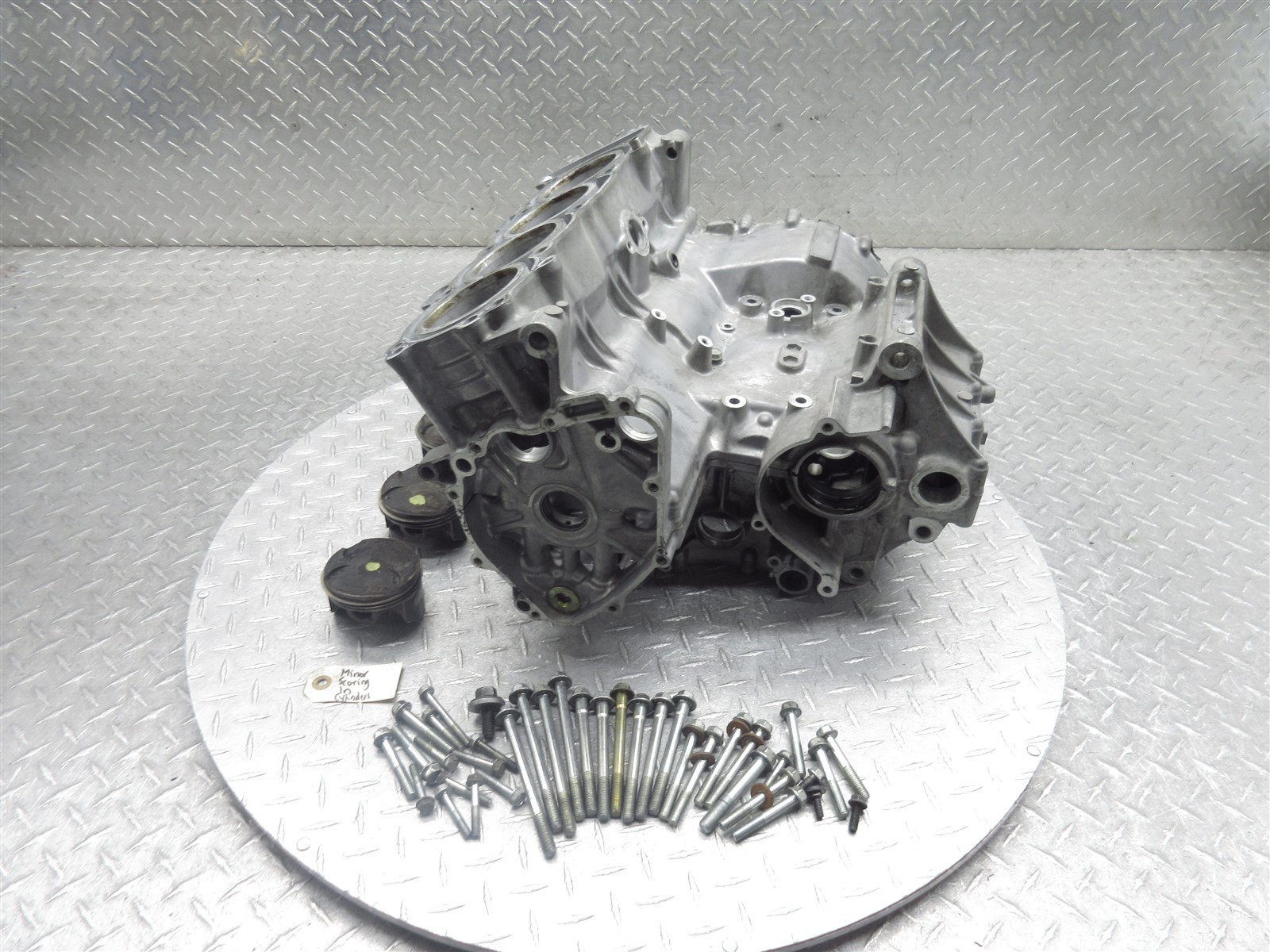 2000 00-01 Honda CBR929RR CBR 929RR CBR900RR Crankcase Case Engine Block Piston