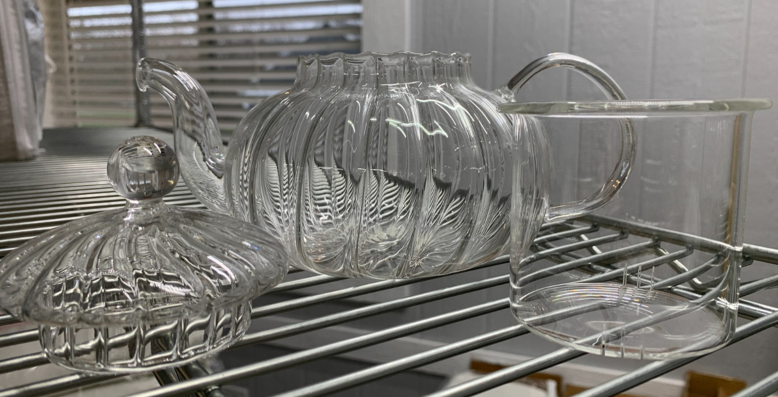 Williams Sonoma Pumpkin Shaped Ripple Clear Glass Teapot w/ Infuser 6" #A318