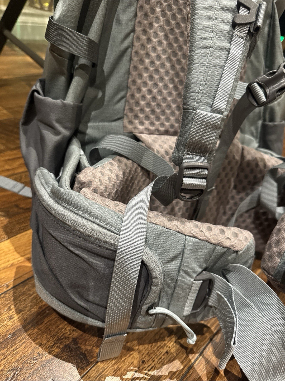 Mystery Ranch Glacier 50 Backpack/ Women Size M-L