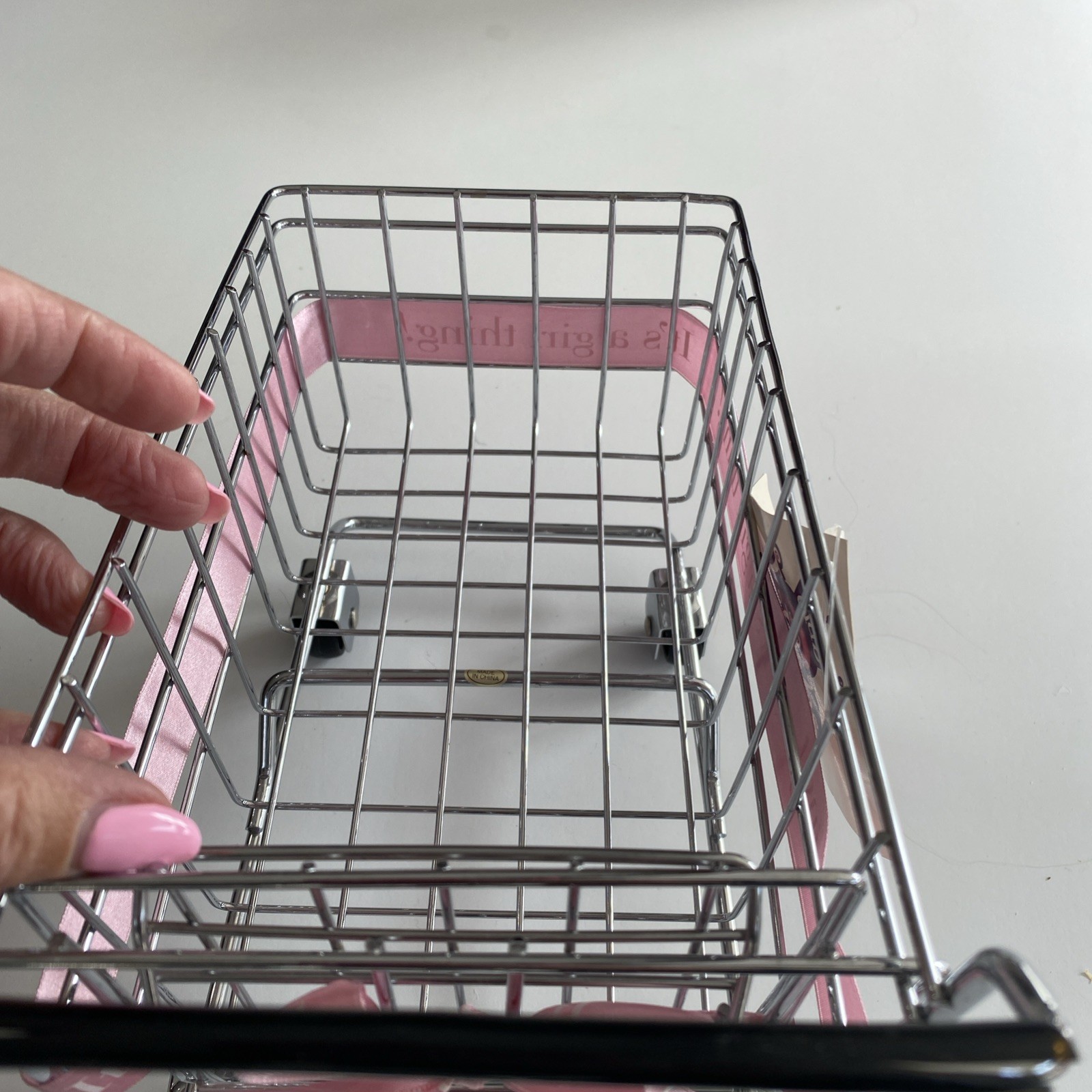 NWT CLUB LIBBY LU ITS A GIRL THING Metal Shopping Cart PINK RIBBON MOVEABLE SEAT