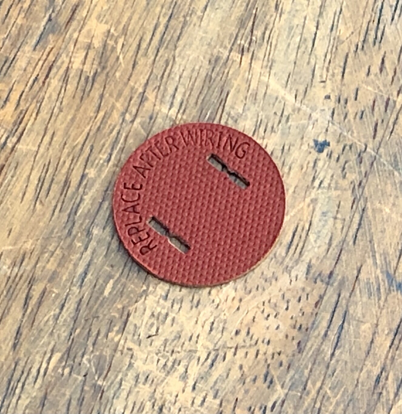 10 Round Insulator Discs - Paperboard plug cover, Red, vintage bakelite circluar