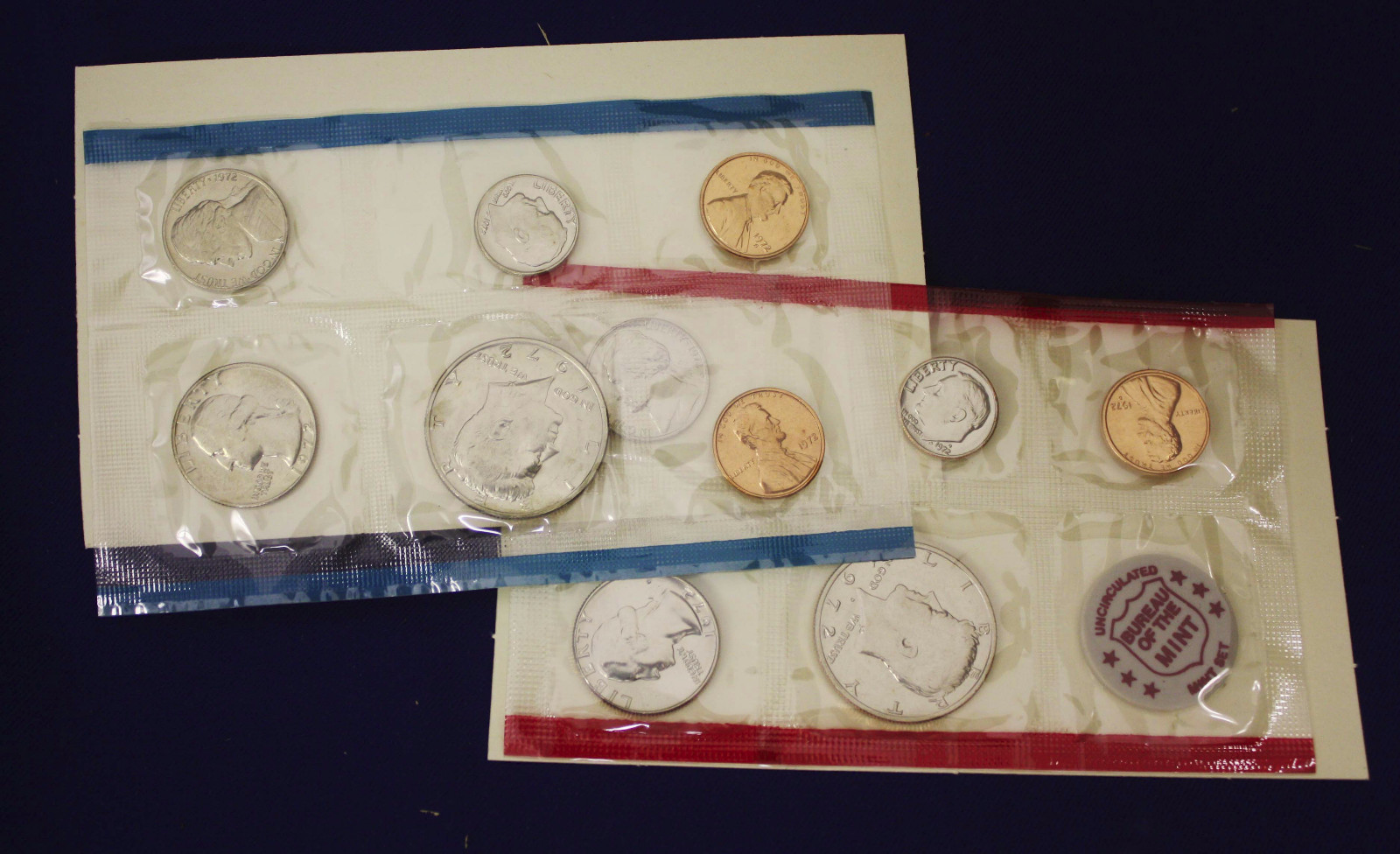 1972 MINT SET ISSUED BY US MINT UNCIRCULATED Genuine