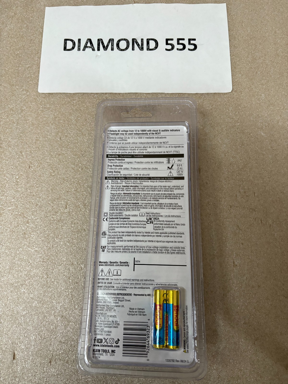 Klein Tools NCVT3P Dual Range Voltage Tester With Flashlight | 3236