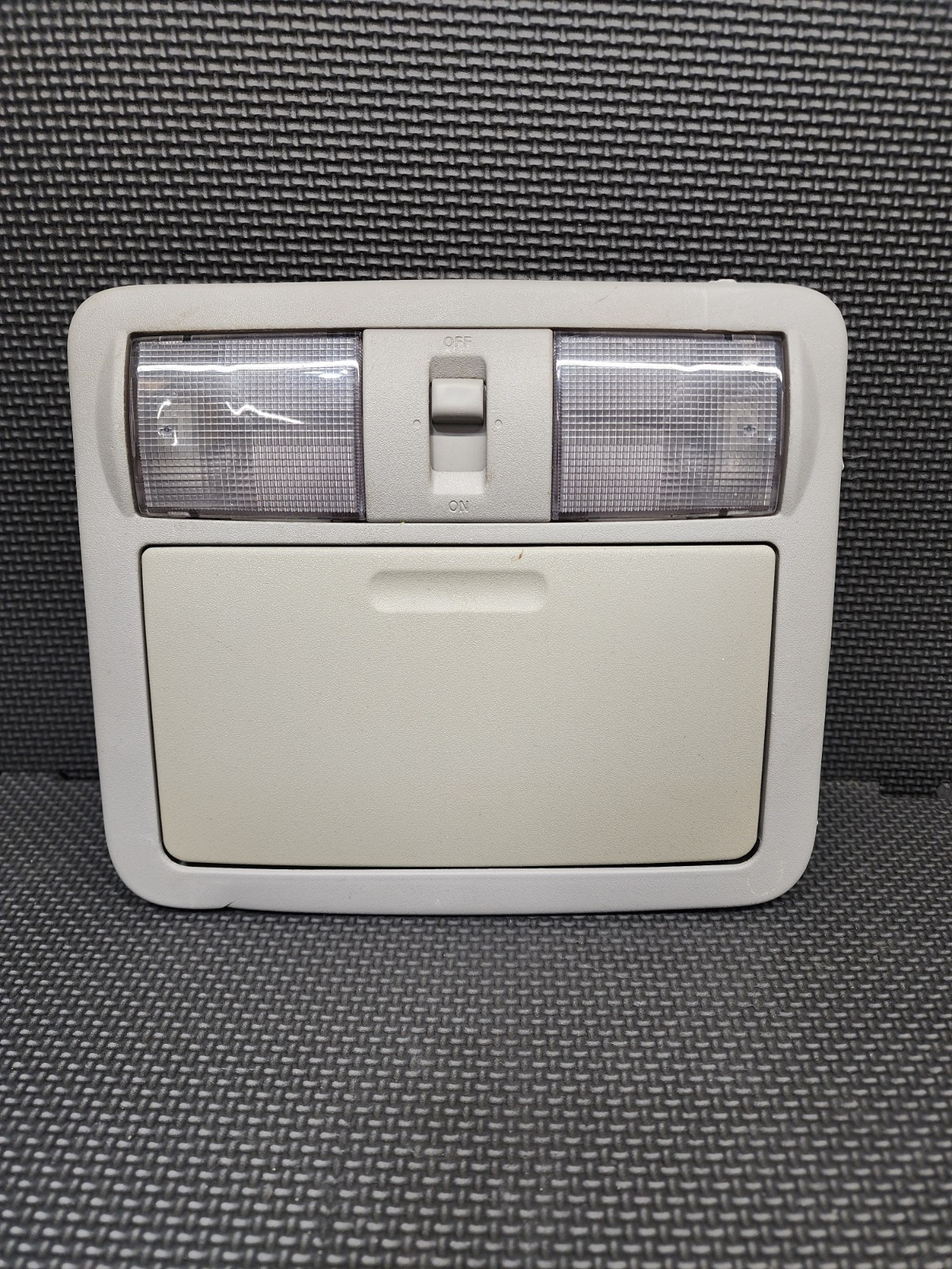 2005-2012 Nissan Pathfinder Xterra Front Upper Dome Light Lamp Assembly OEM