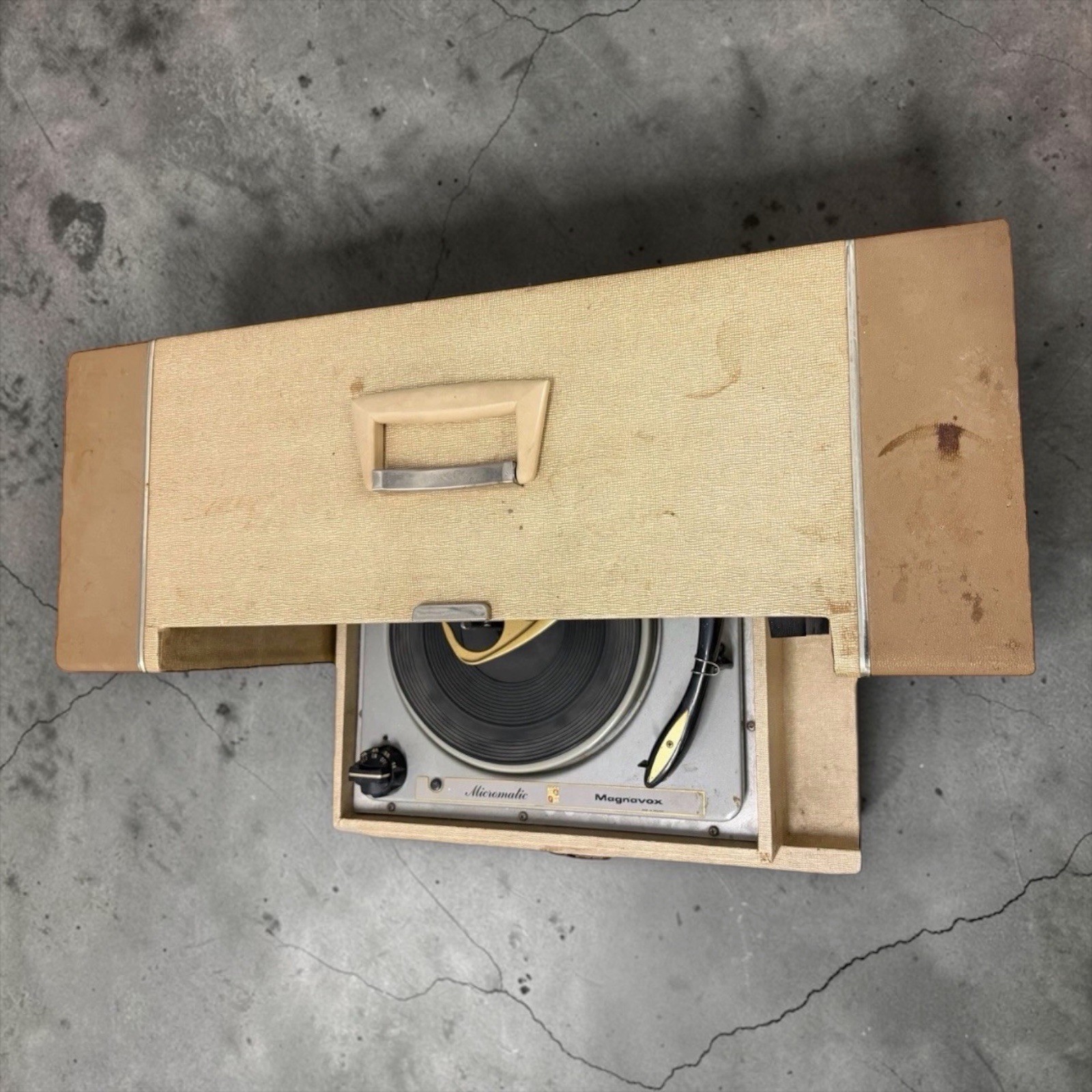 Vintage 1960's MAGNAVOX Imperial Micromatic TURNTABLE RECORD PLAYER Tested Works