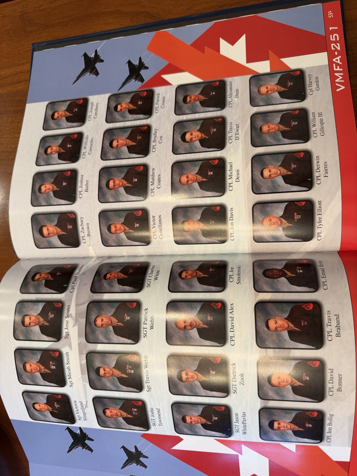 ☆ USS ENTERPRISE CVN-65 WORLD DEPLOYMENT CRUISE BOOK YEAR LOG 2011 NAVY ☆