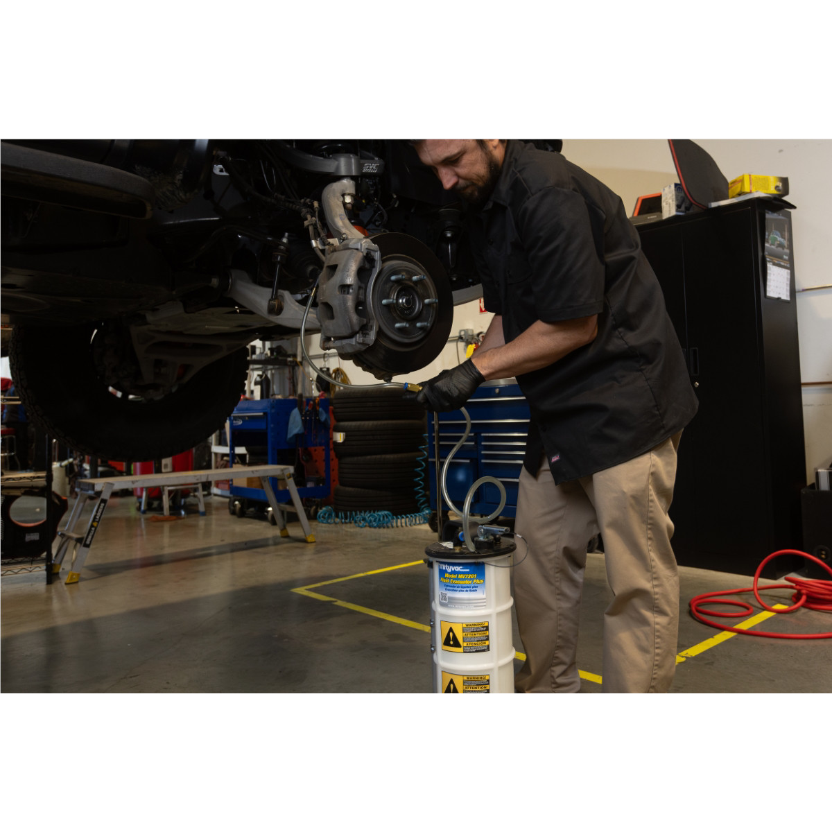 Mityvac 7201 2.3 Gallon Fluid Evacuator Extractor/Dispensing Pump w/Push Button