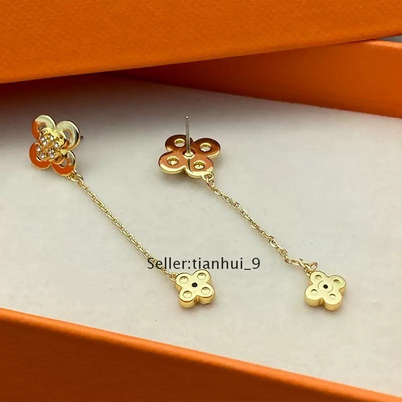 New! Tory KIRA CLOVER EARRING Gold with Jewelry Pouch Size:6.2cm