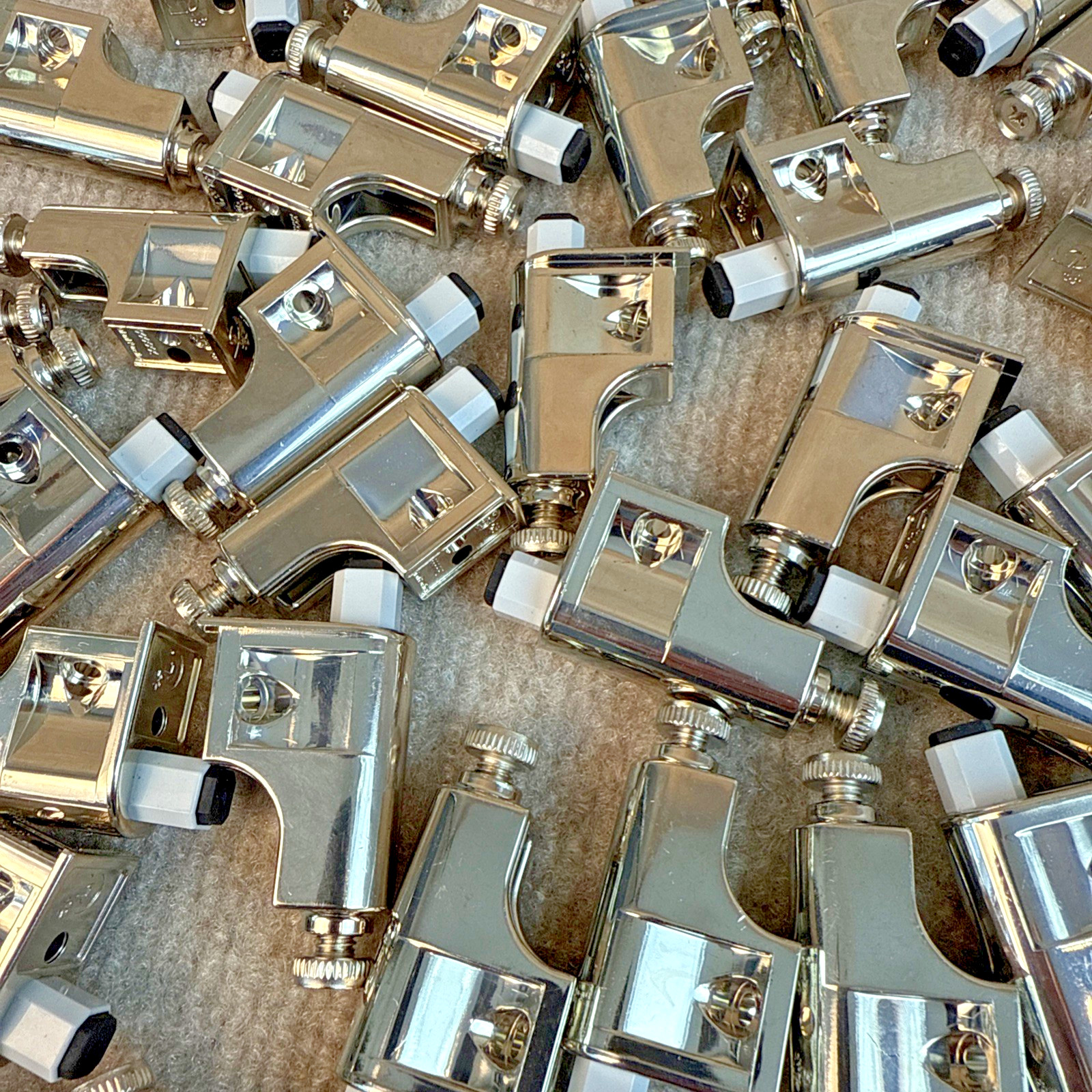 40-PACK ROK HARDWARE SCD103 SOFT CLOSE DAMPER W/SCREWS FOR CABINET DOORS NICKEL