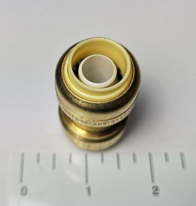 12) 1/2" X 1/2" PUSH FIT COUPLINGS WITH 1 FREE DISCONNECT CLIP, LEAD FREE BRASS