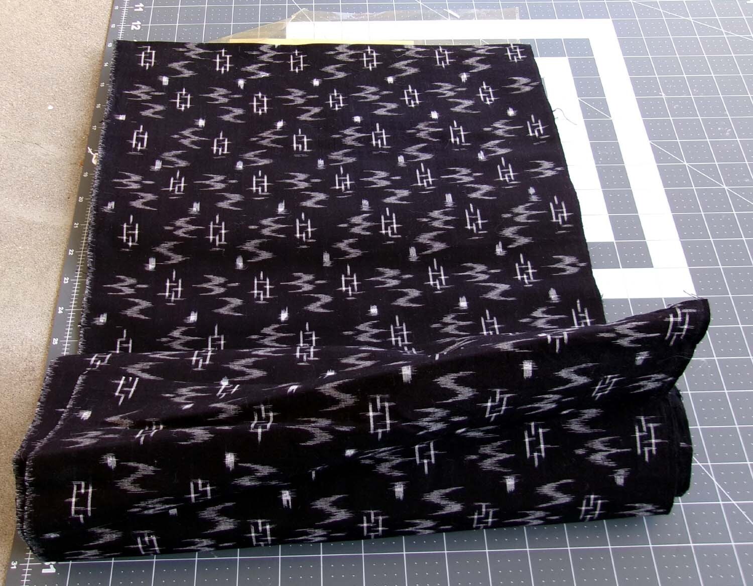 Kurume Kasuri Japanese Kimono Fabric 1 Yard Indigo Blue Black