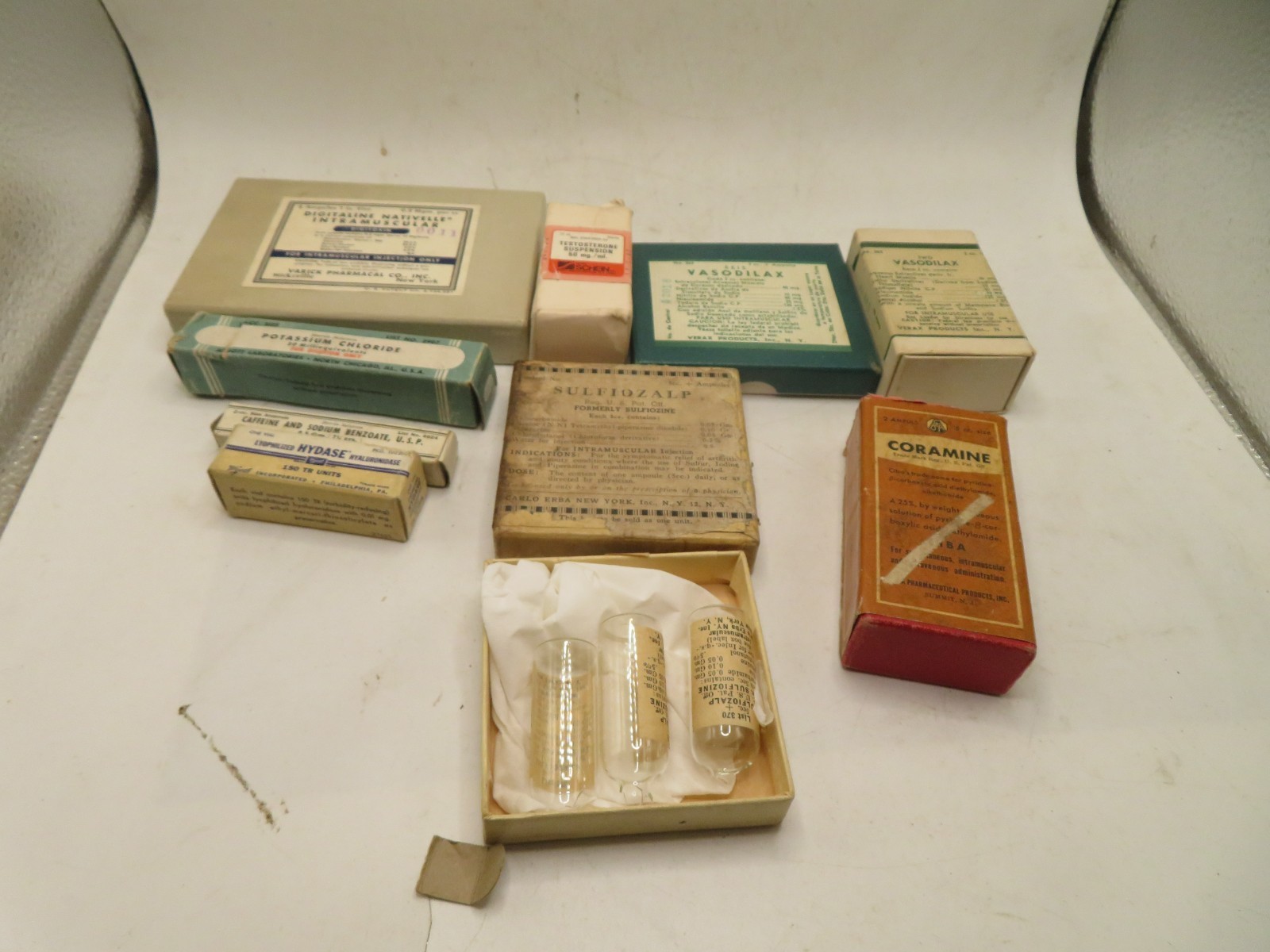 Medical Surgical Glass Glasepic Ampoules  LOT 9  EMPTY BROKEN AMPOULES INC