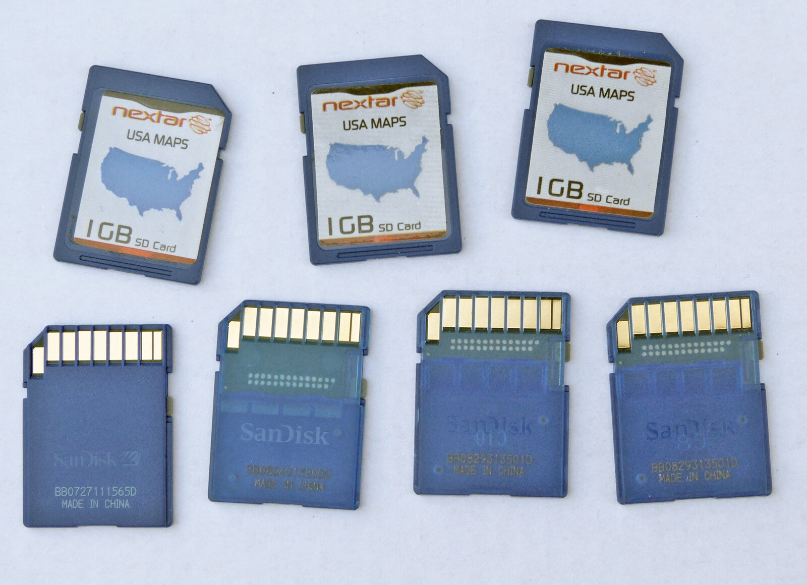 ONE (1) genuine Sandisk 1GB SD card with Nextar gps USA maps