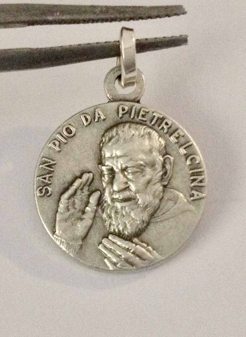 925 STERLING SILVER SAINT PIO OF PIETRELCINA ( PADRE PIO ) MEDAL - MADE IN ITALY