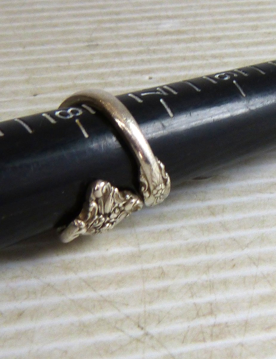 Vintage Lunt Delacourt Sterling Silver Spoon Ring