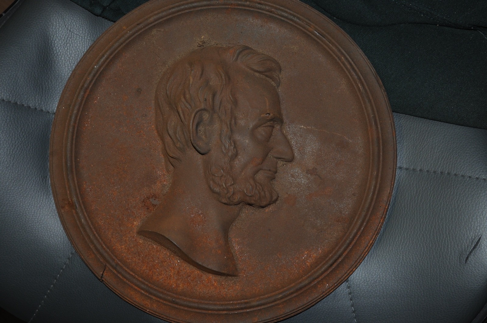 Vintage Cast Iron US President Abraham Lincoln Portrait Raised Relief Plaque ..